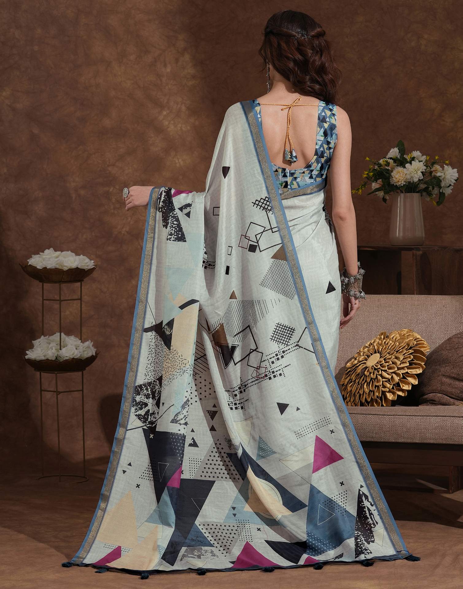 Dusty Beige Silk Printed Saree - Image 6