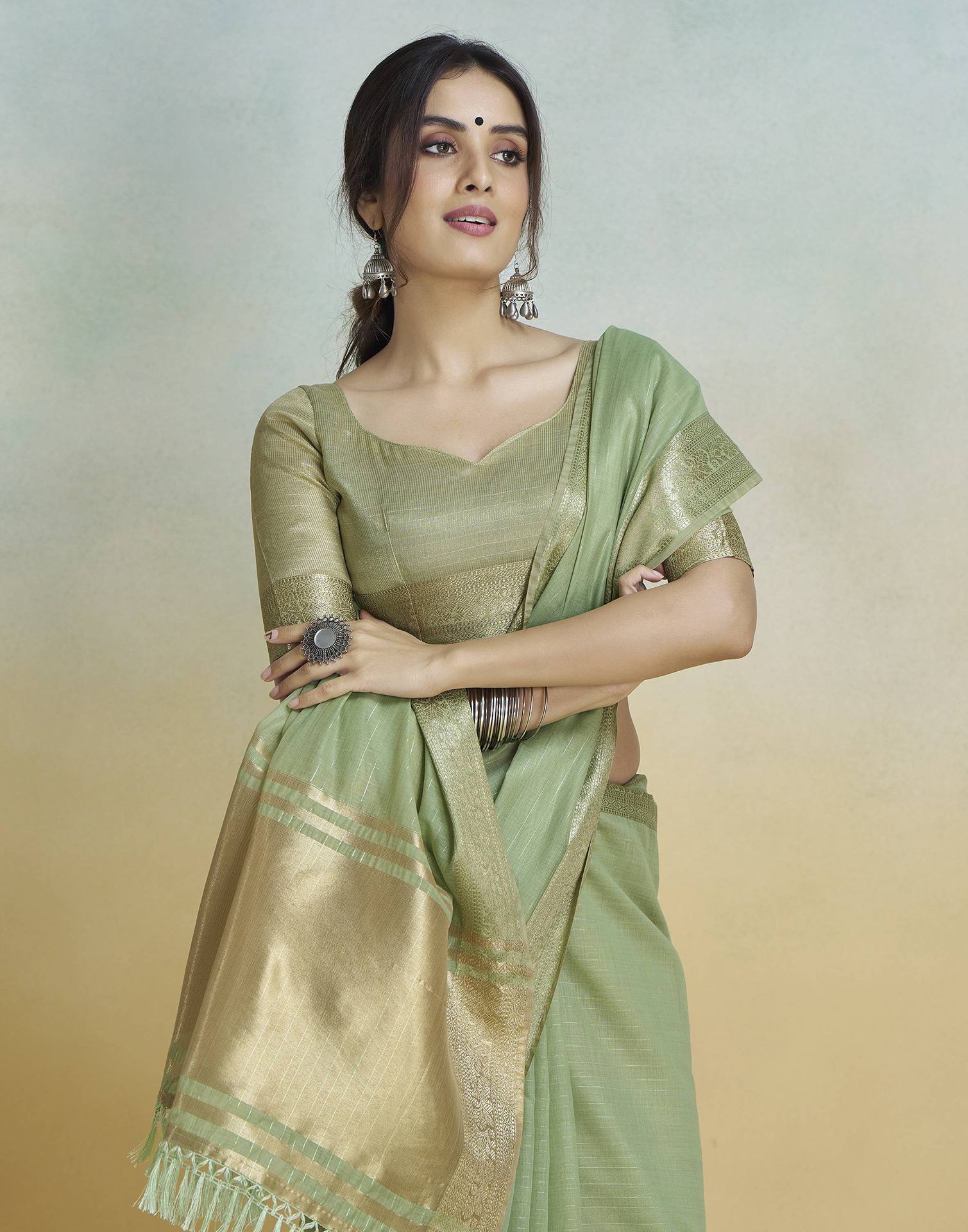 Light Green Cotton Woven Zari Stripe Saree - Image 7
