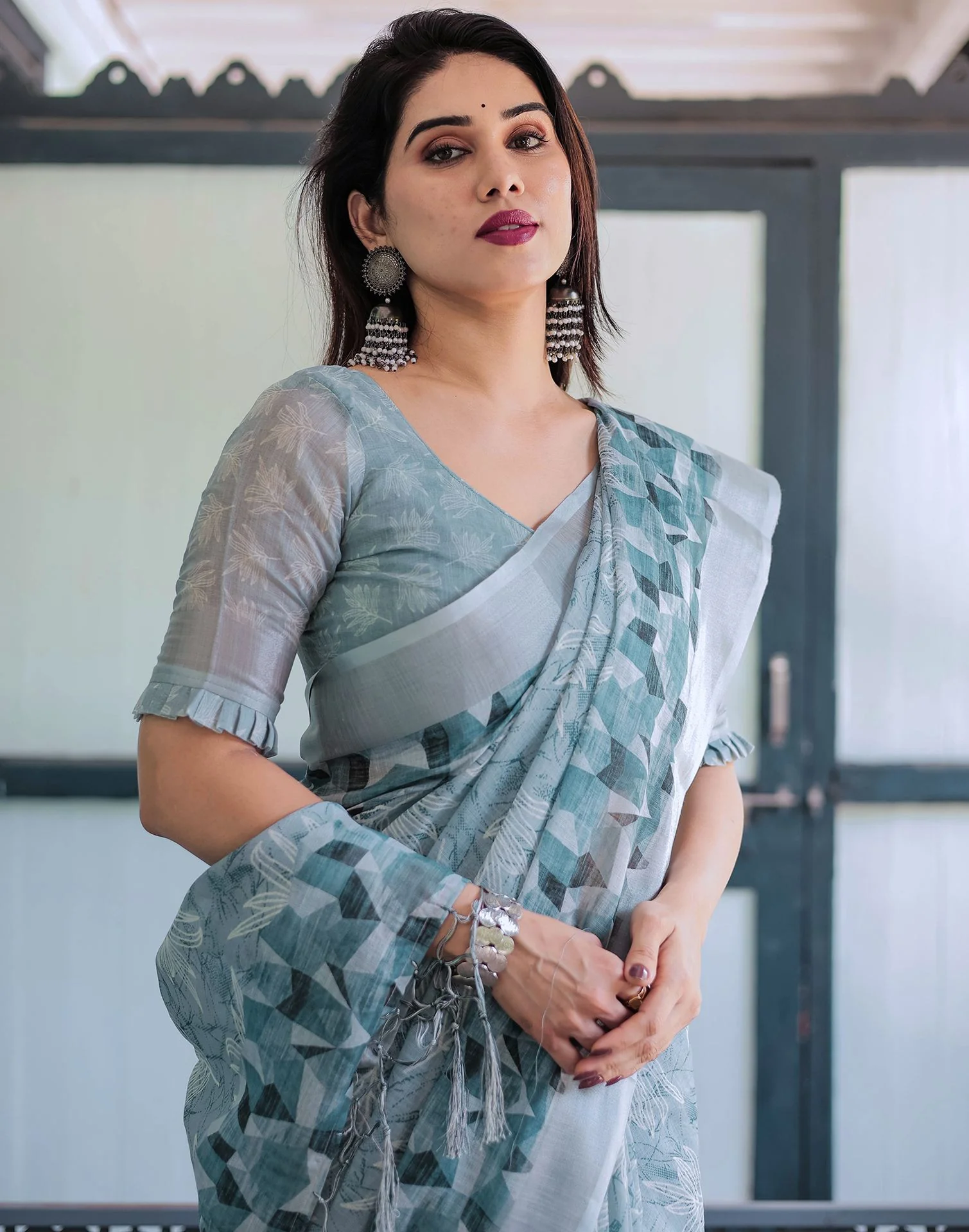 Dusty Blue Linen Printed Saree - Image 2