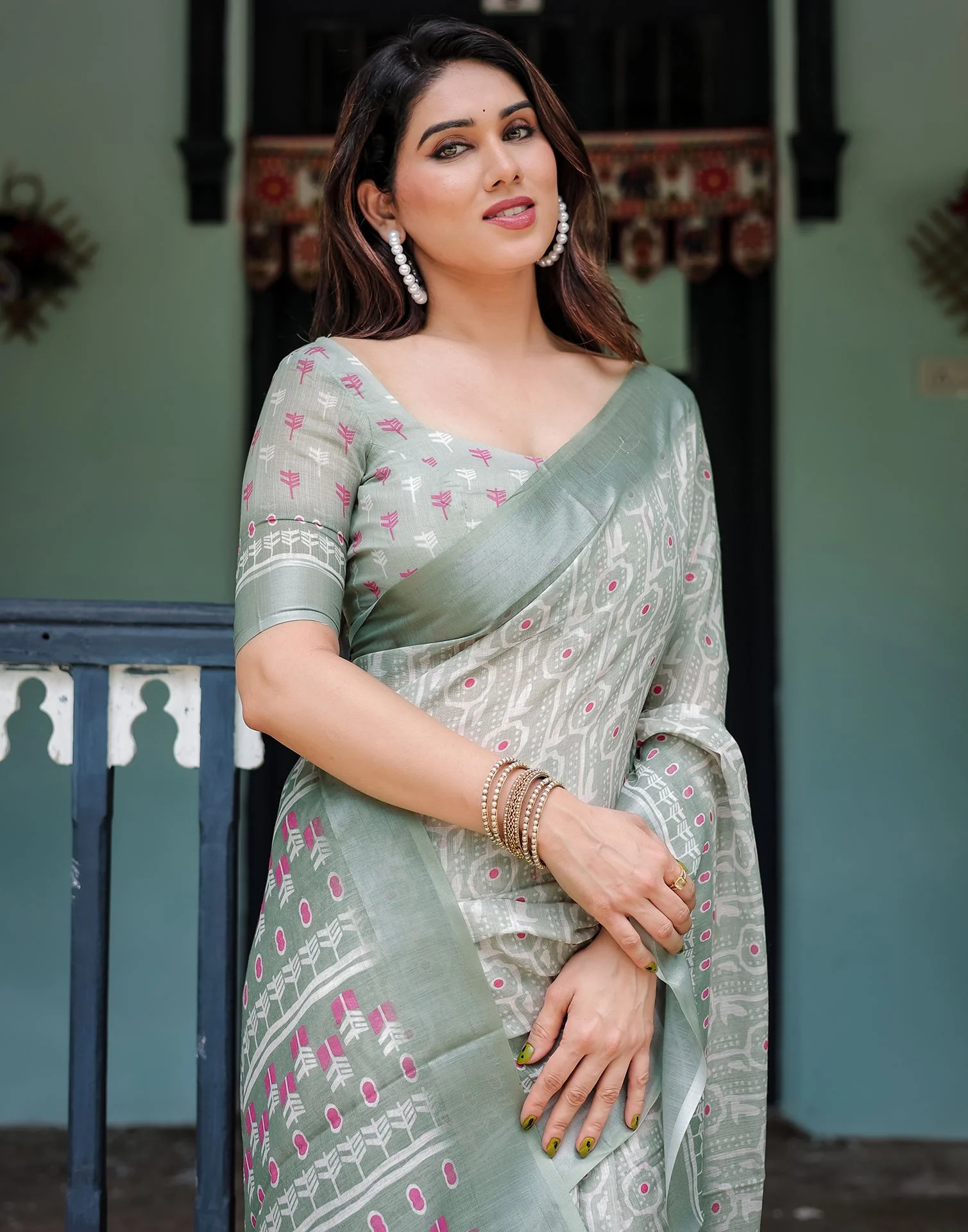 Dusty Green Linen Printed Saree - Image 4