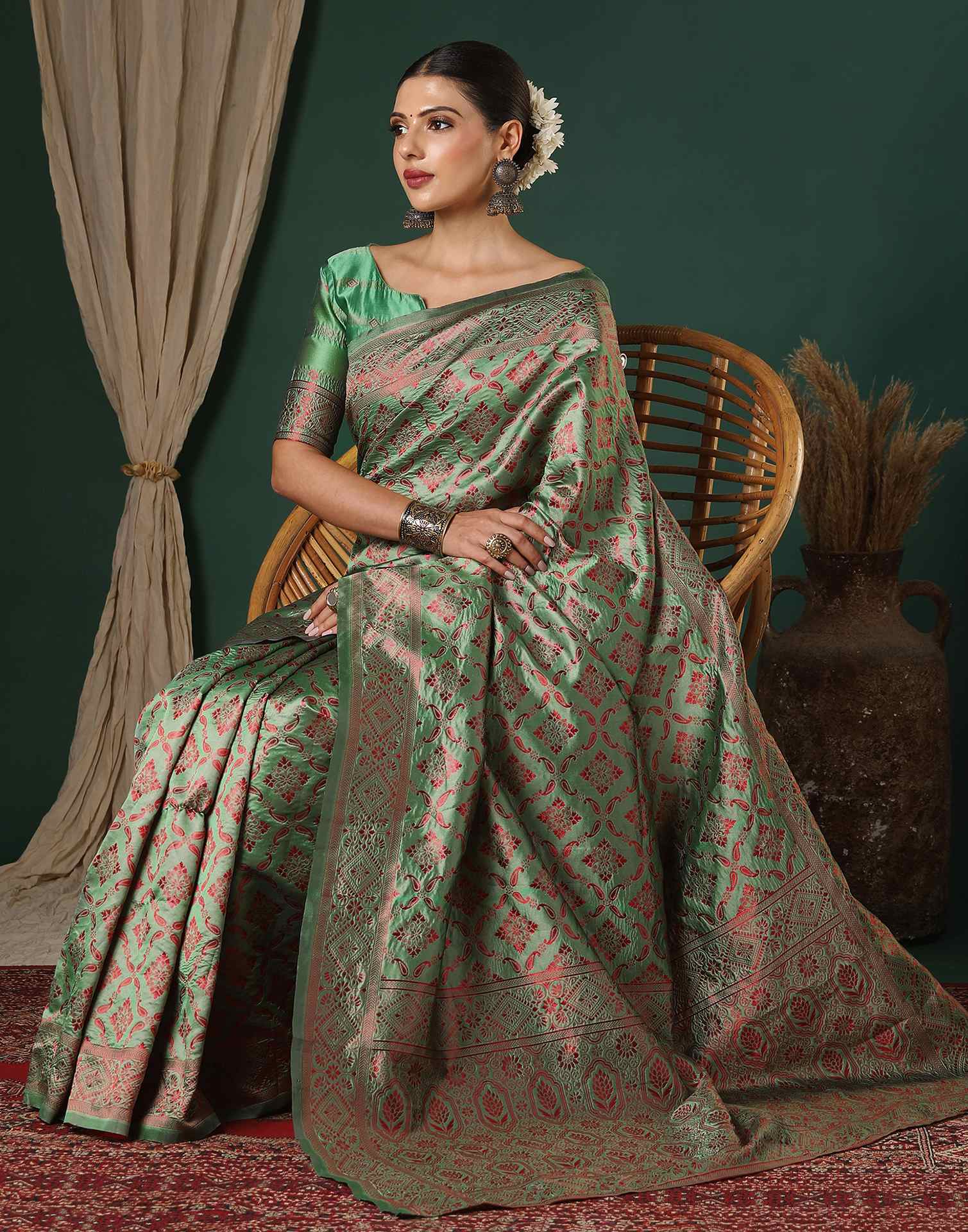 Dusty Green Silk Woven Banarasi Saree - Image 4