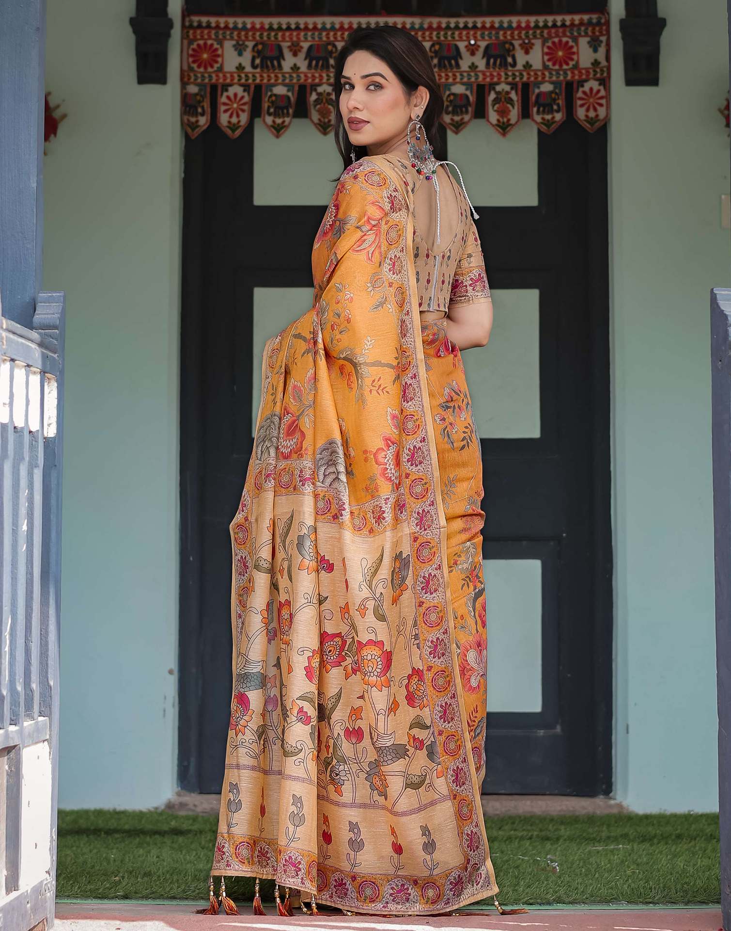 Dusty Orange Linen Floral Printed Saree - Image 5