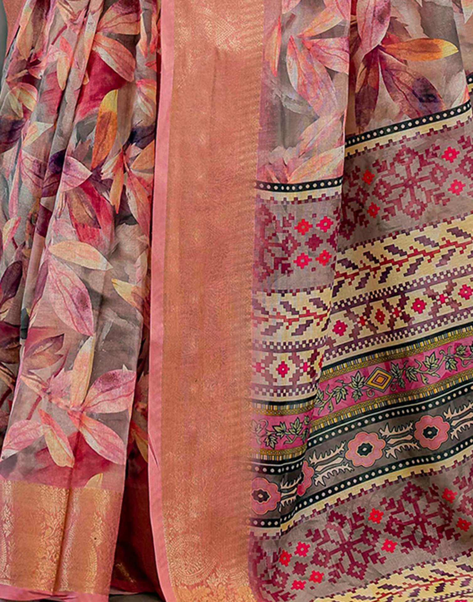 Dusty Pink Linen Printed Saree - Image 13
