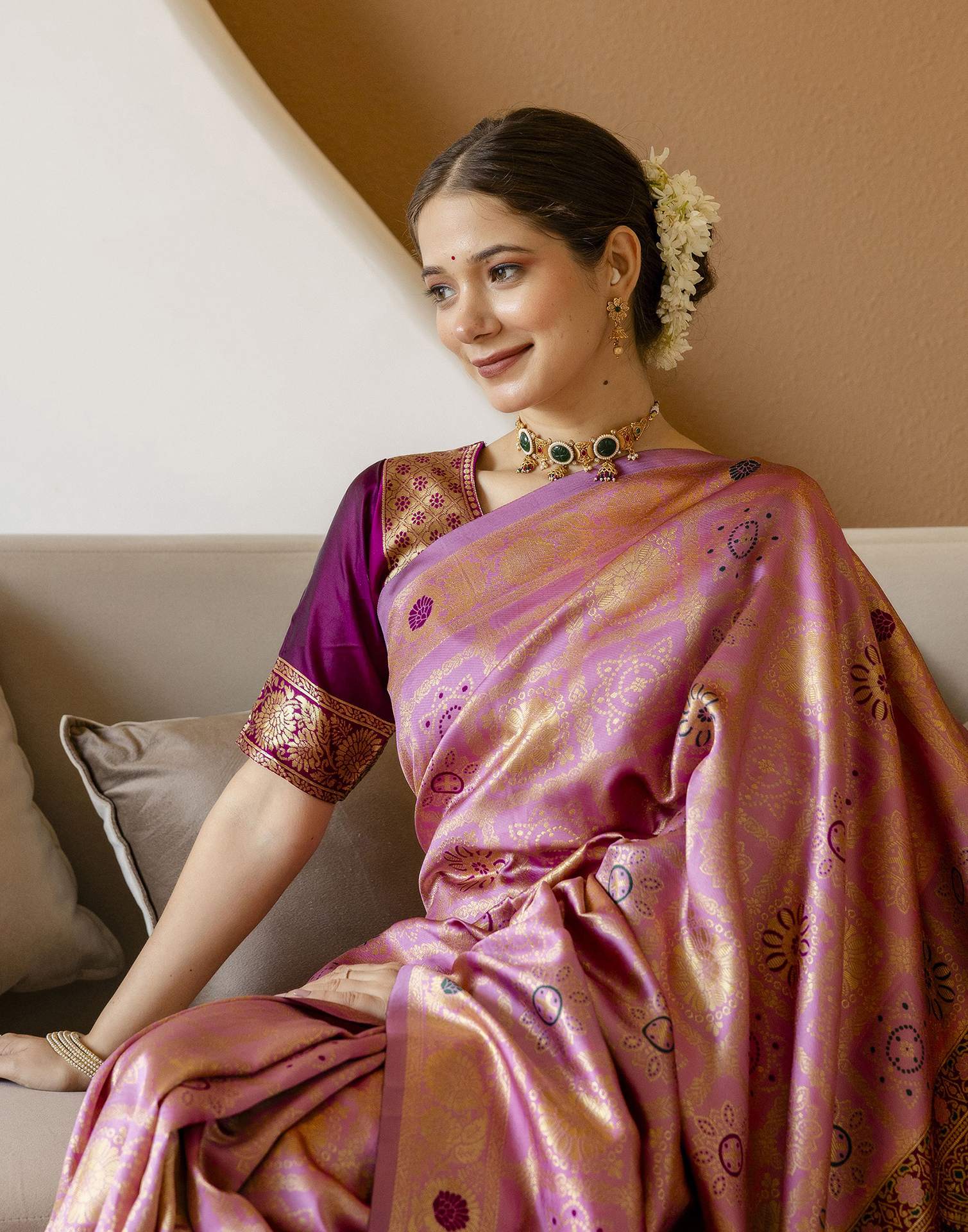 Dusty Pink Silk Woven Patola Saree - Image 9