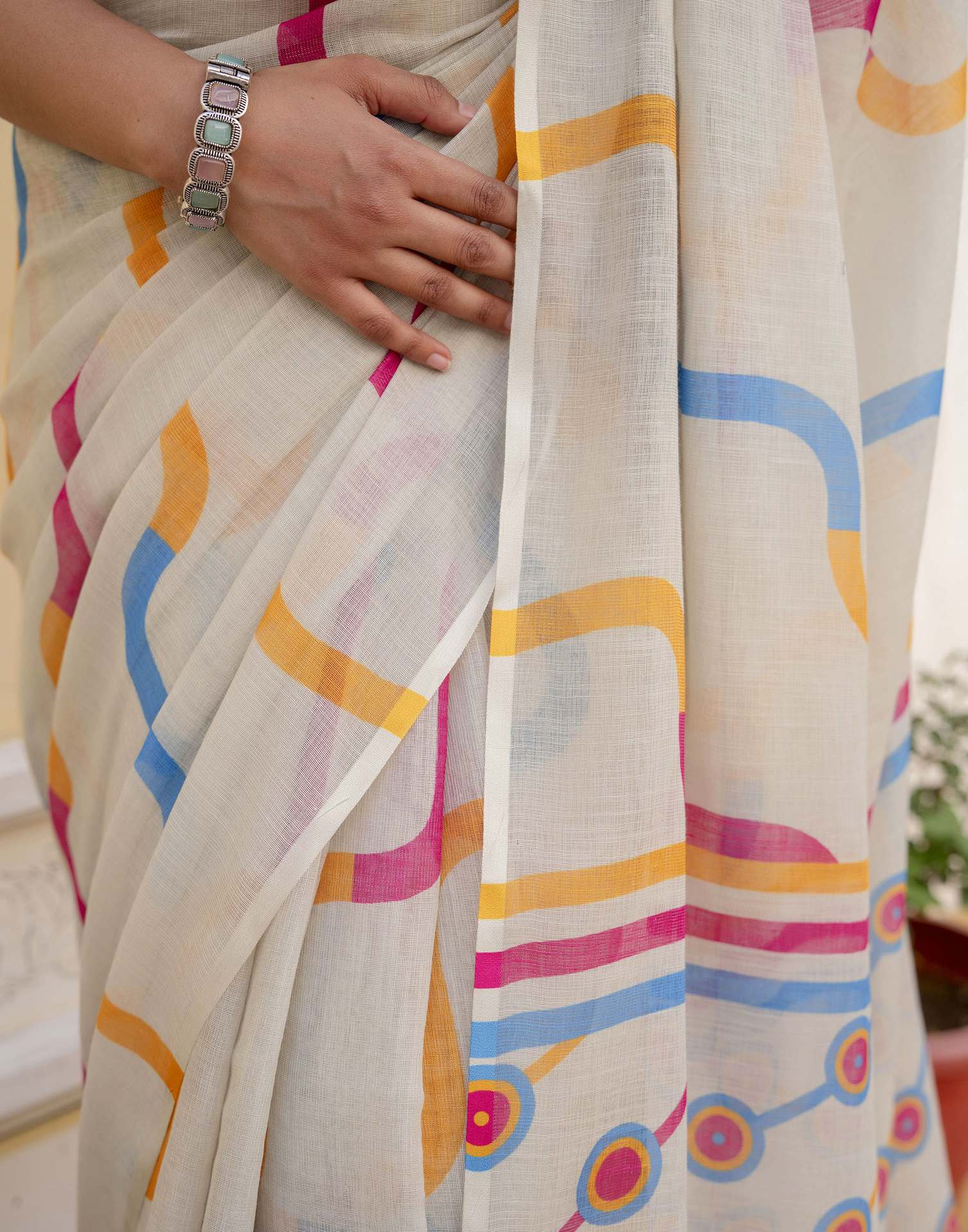 Dusty Pista Green Linen Printed Saree - Image 11
