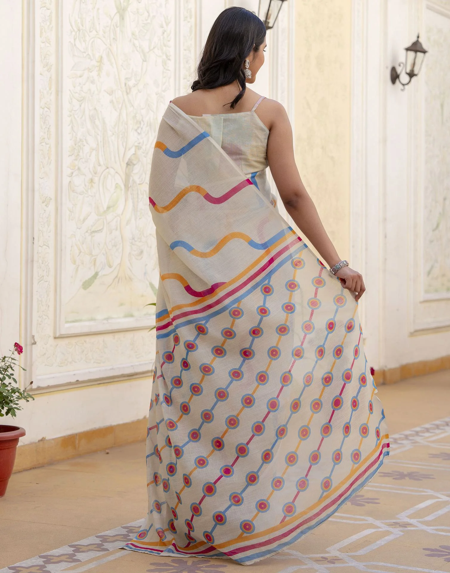 Dusty Pista Green Linen Printed Saree - Image 7