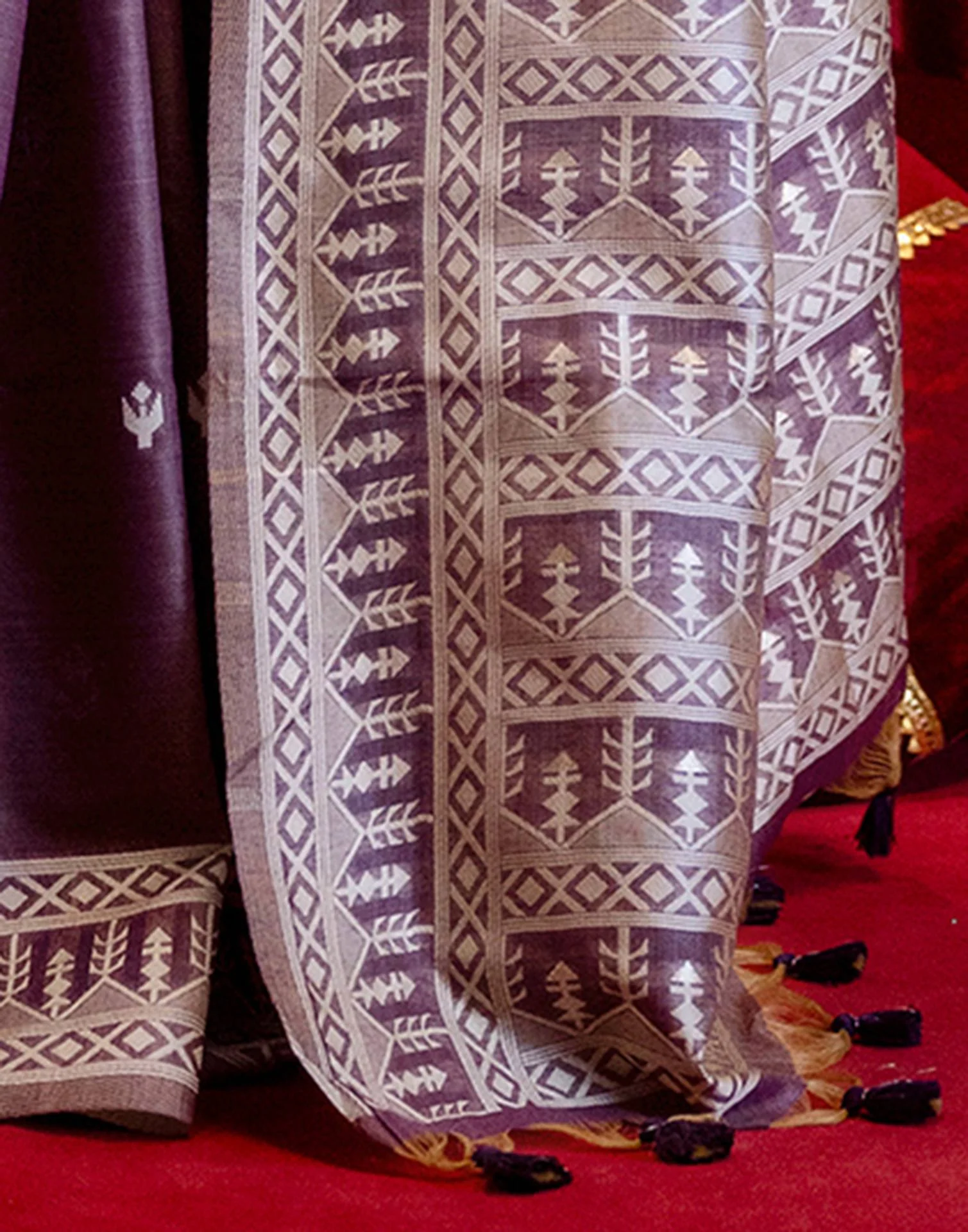 Dusty Purple Cotton Woven Printed Saree - Image 9