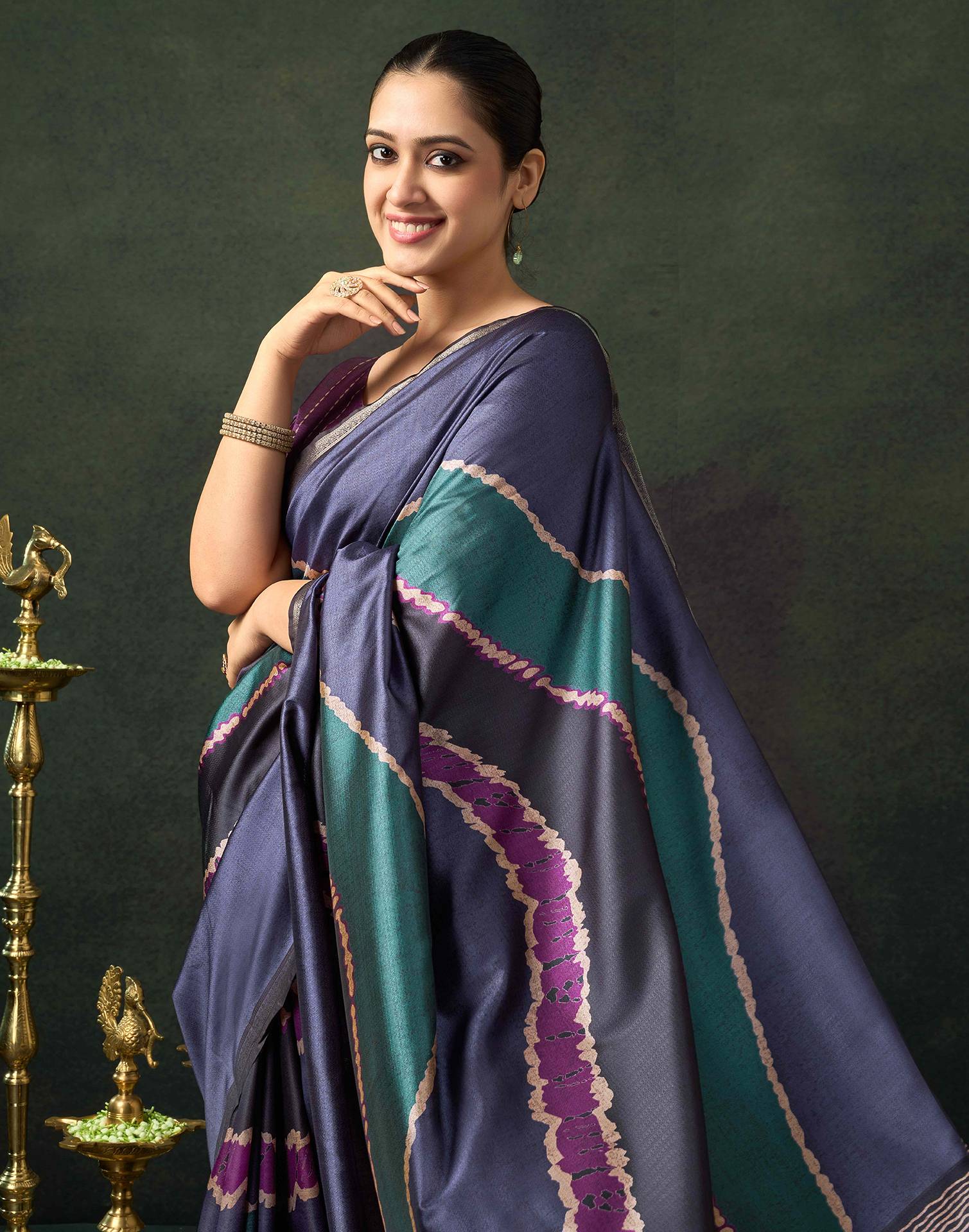 Dusty Purple Silk Printed Saree - Image 2