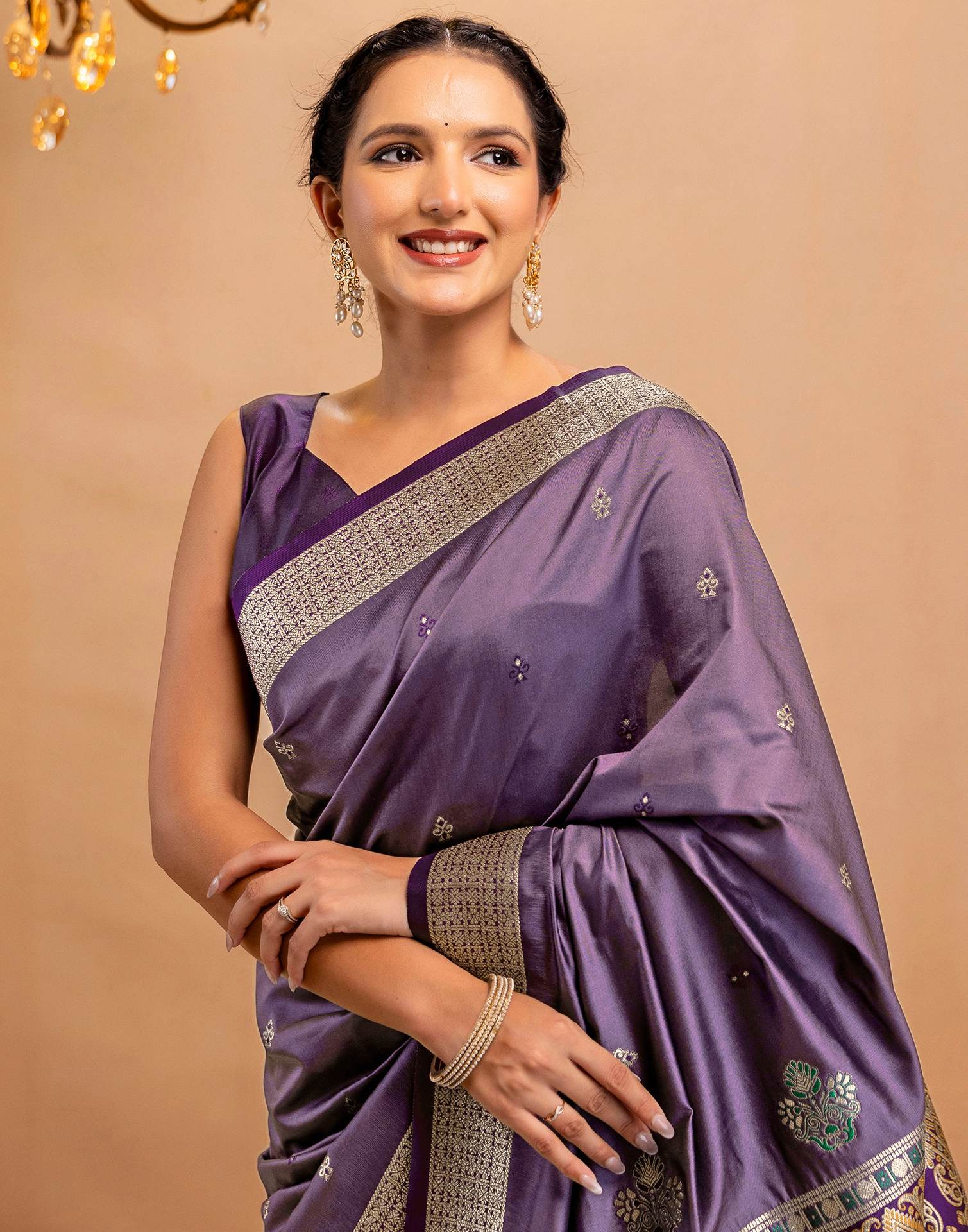 Dusty Purple Silk Woven Banarasi Saree - Image 2