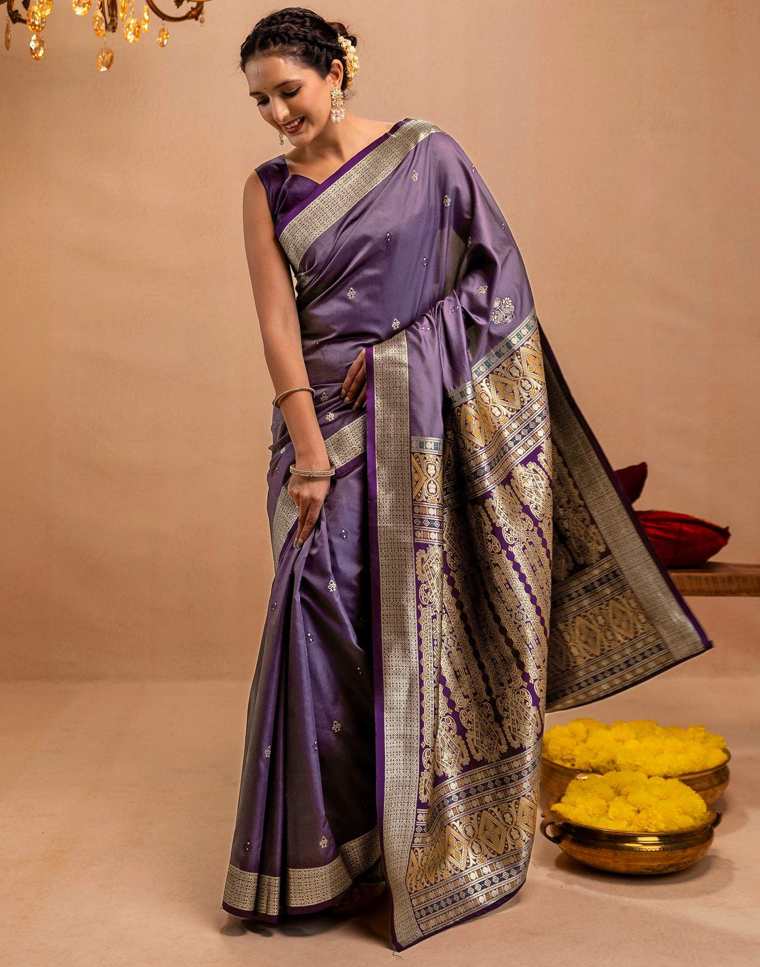 Dusty Purple Silk Woven Banarasi Saree - Image 5