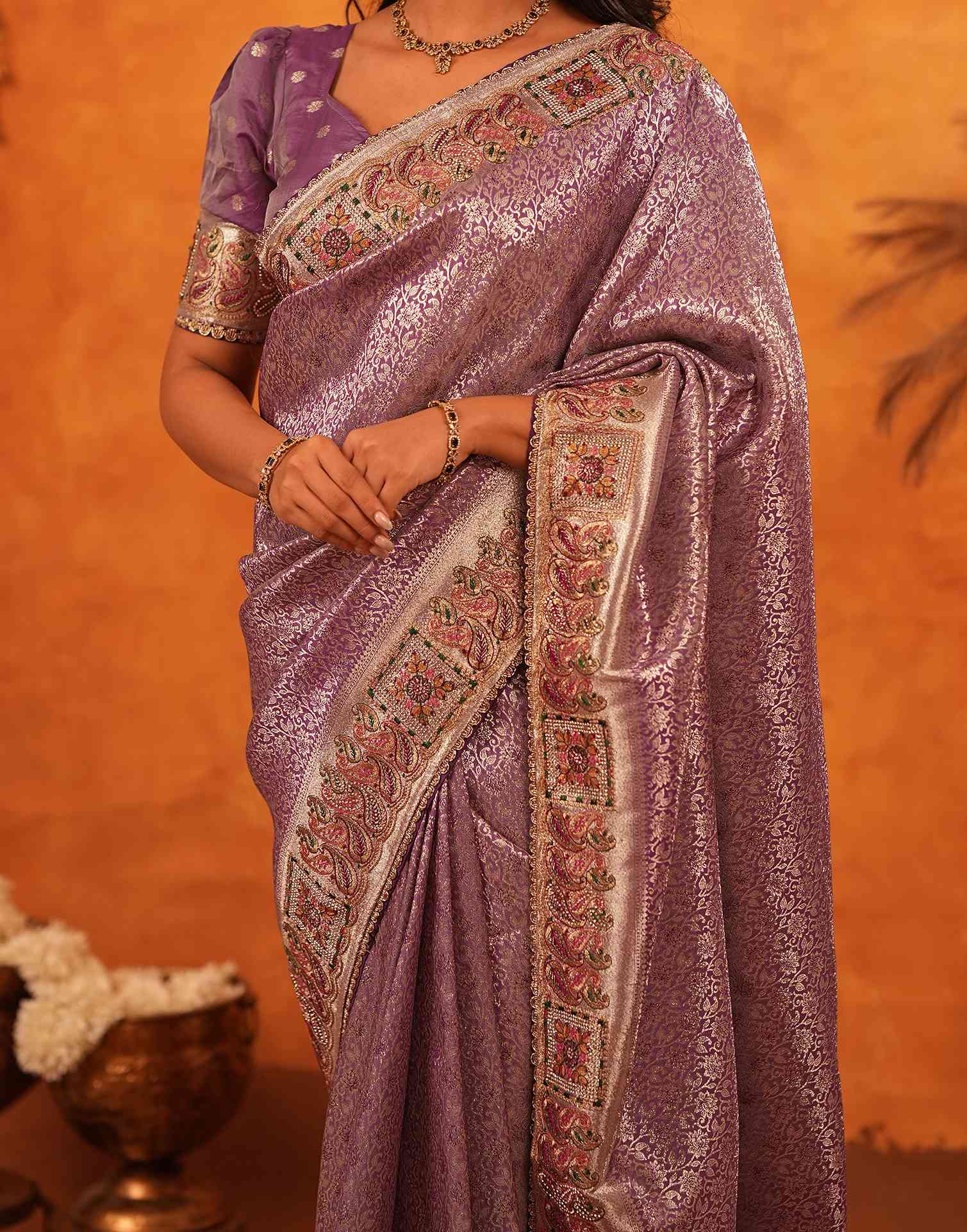 Dusty Purple Silk Woven Embroidery Stone Work Banarasi Saree - Image 11