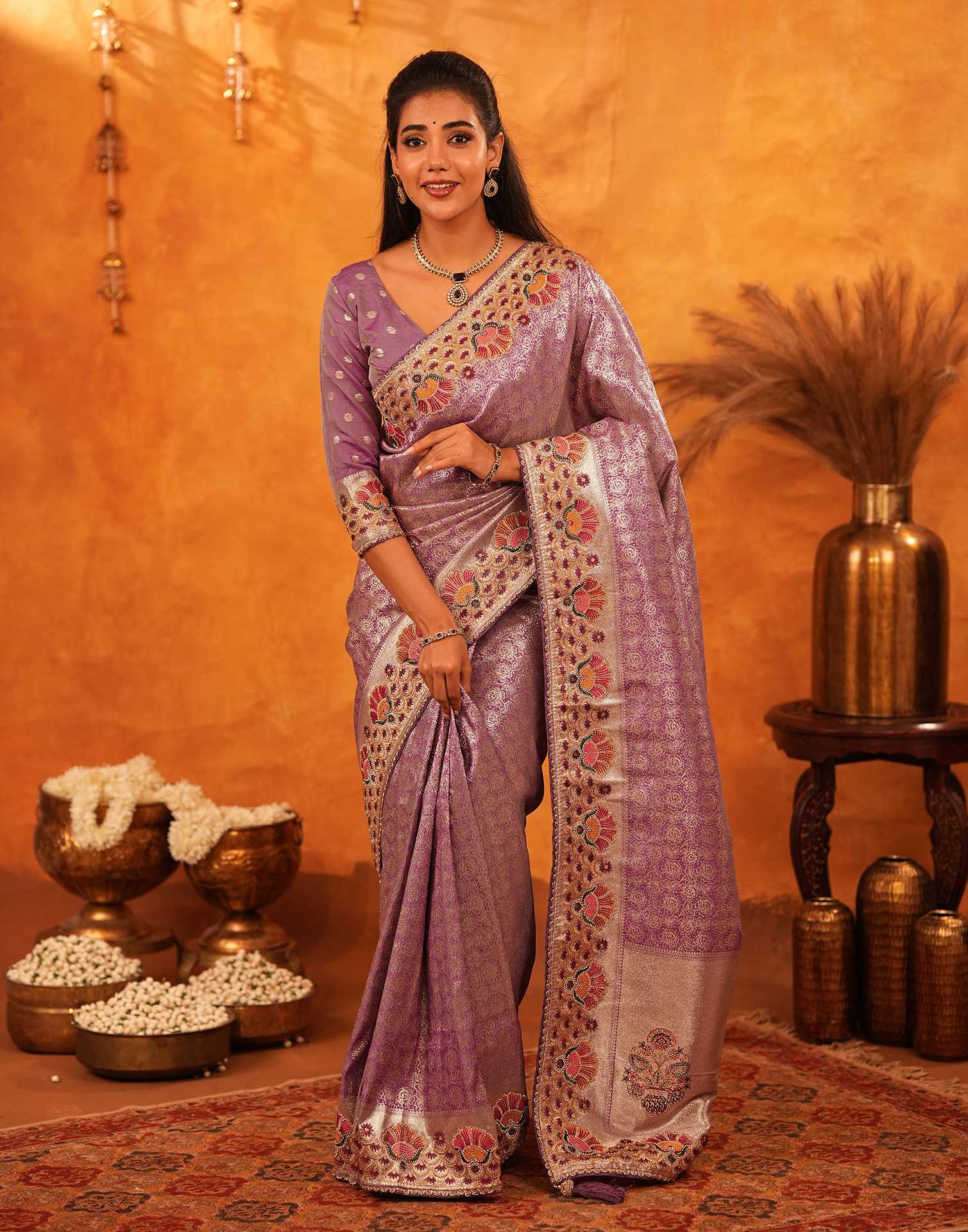 Dusty Purple Silk Woven Embroidery Stone Work Banarasi Saree - Image 5