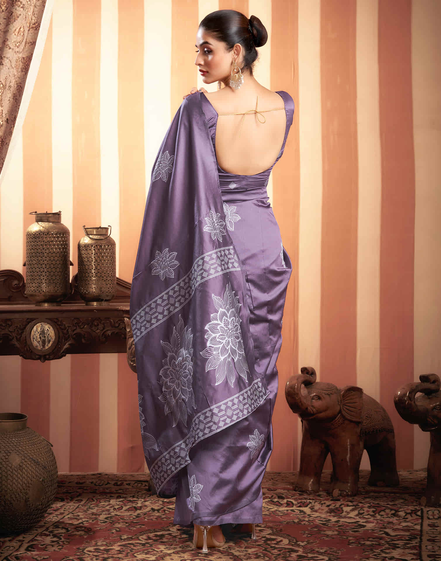 Dusty Purple Woven Banarasi Silk Saree - Image 7