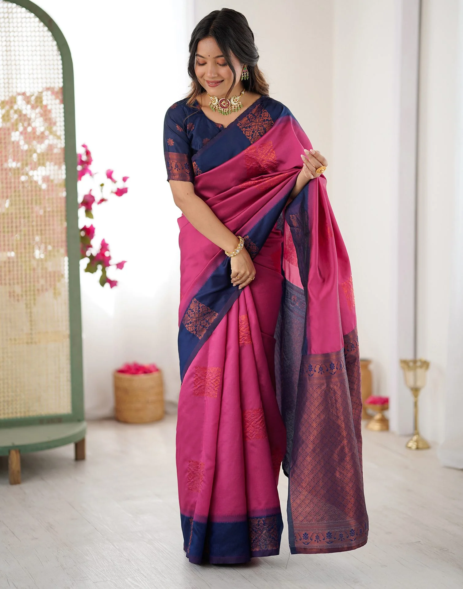 Dusty Rani Pink Silk Woven Saree - Image 6