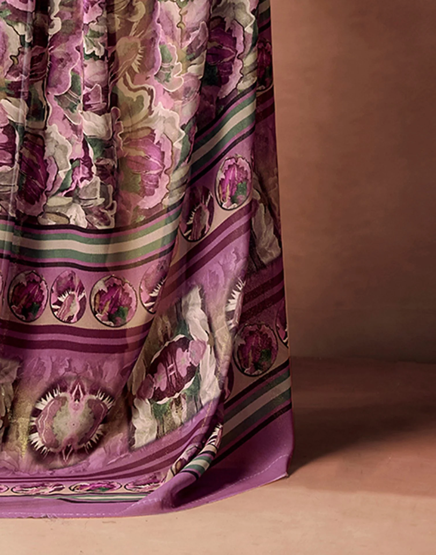 Dusty Rose Pink Georgette Printed Saree - Image 8