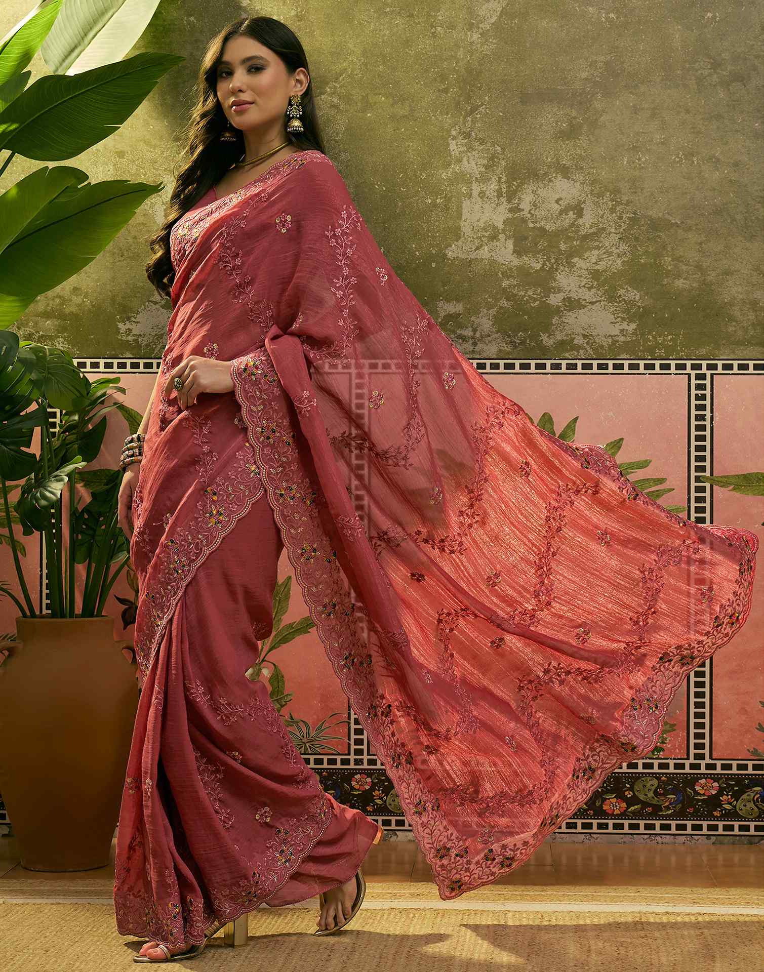 Dusty Rose Pink Shimmer Embroidery Saree - Image 4