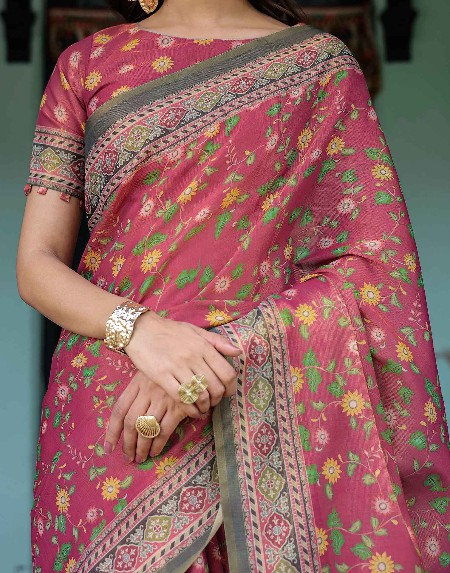 Dusty Rose Pink Shimmer Silk Printed Saree - Image 13