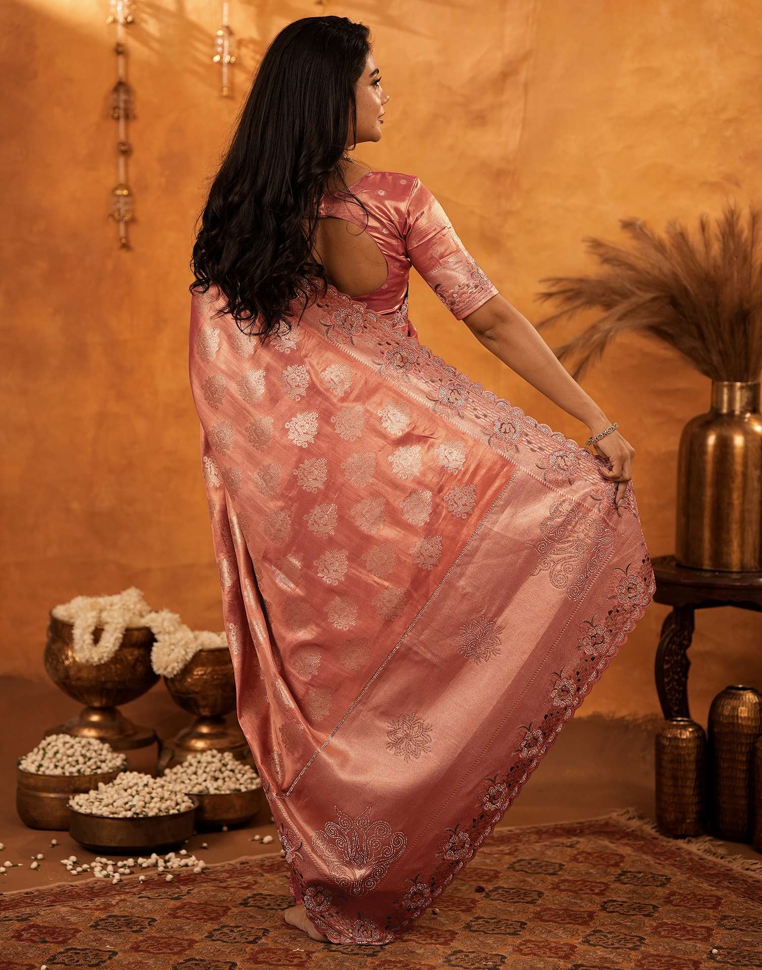 Dusty Rose Pink Silk Woven Embroidery Stone Work Banarasi Saree - Image 7