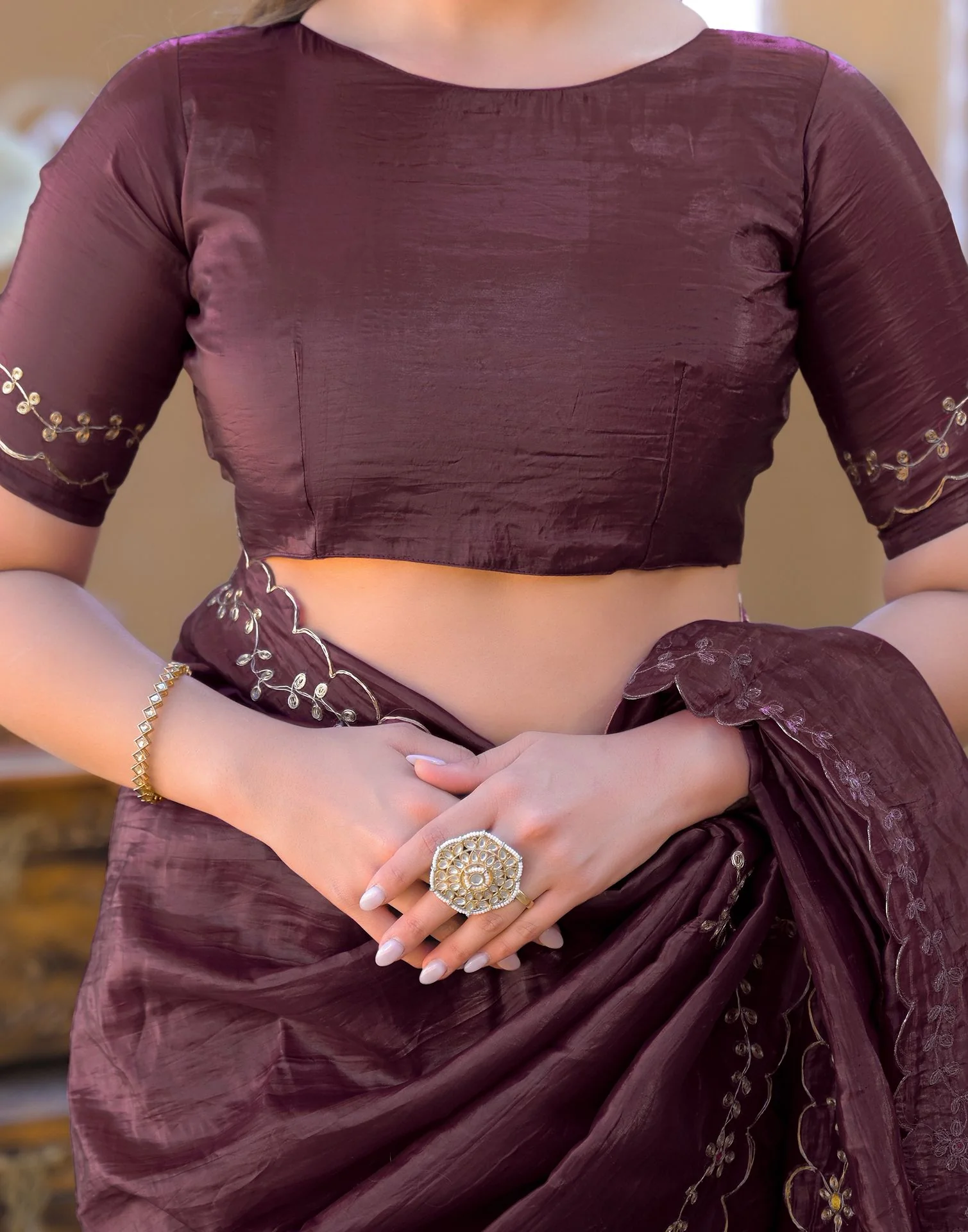 Dusty Wine Crush Tissue Embroidery Saree - Image 10