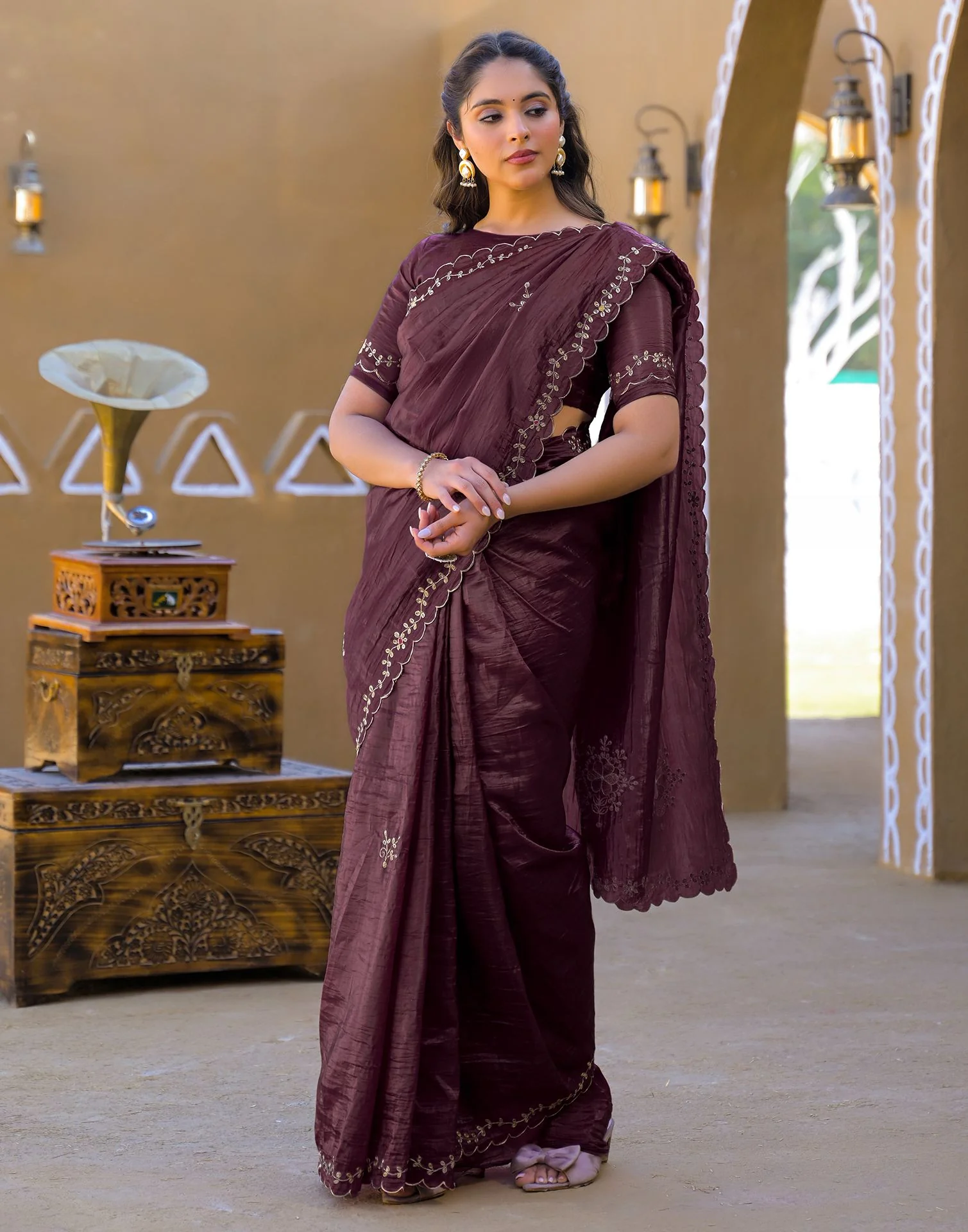 Dusty Wine Crush Tissue Embroidery Saree - Image 4