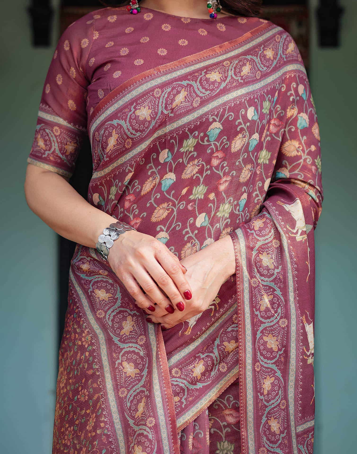 Dusty Wine Linen Printed Saree - Image 5