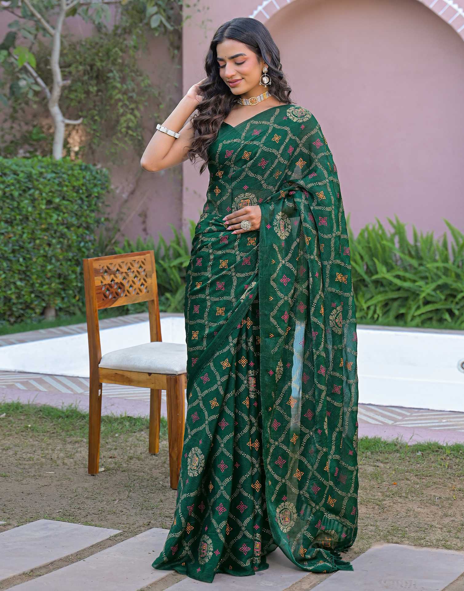 Green Chiffon Foil Printed Saree - Image 6