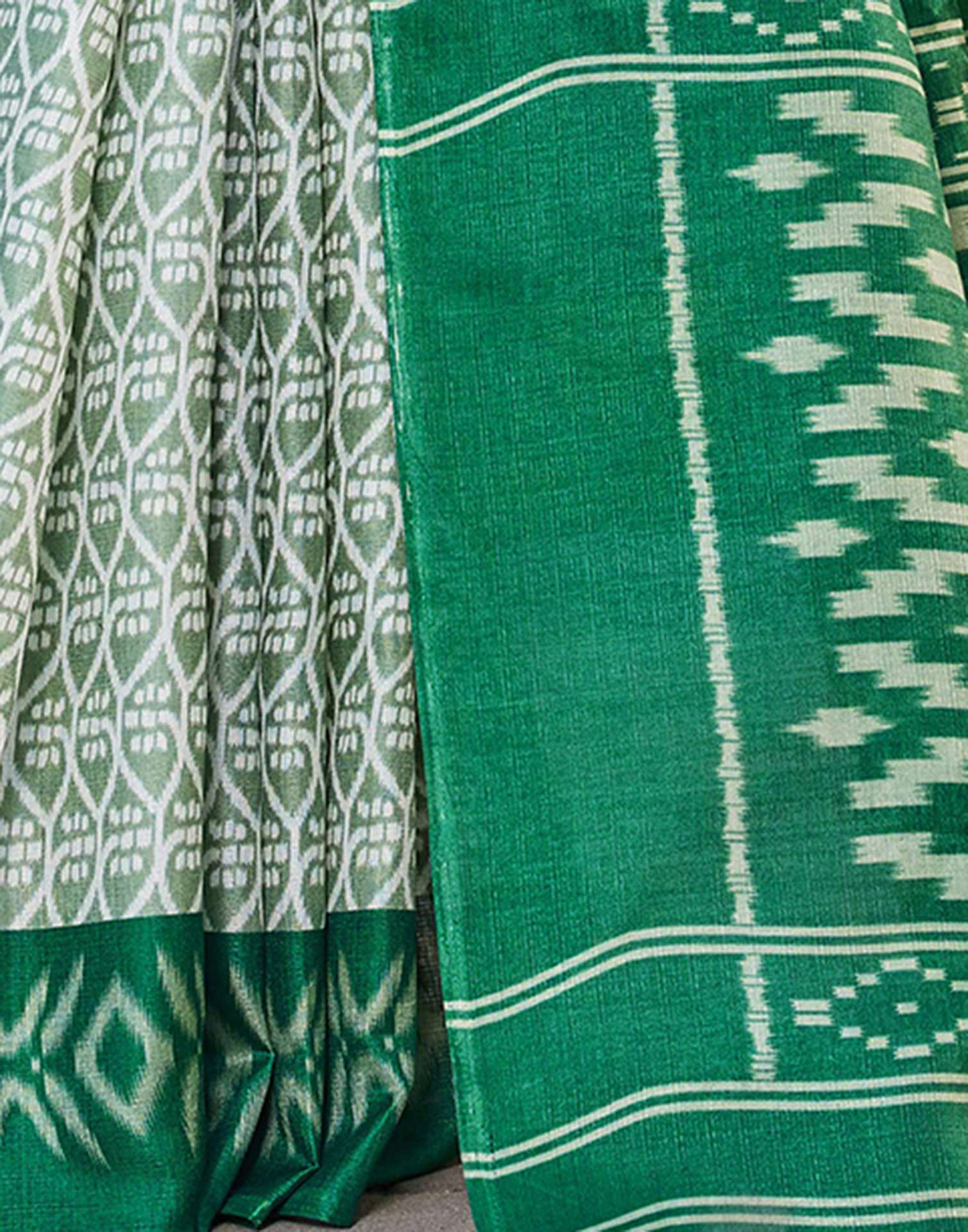Green Cotton Blend Ikkat Printed Saree - Image 11