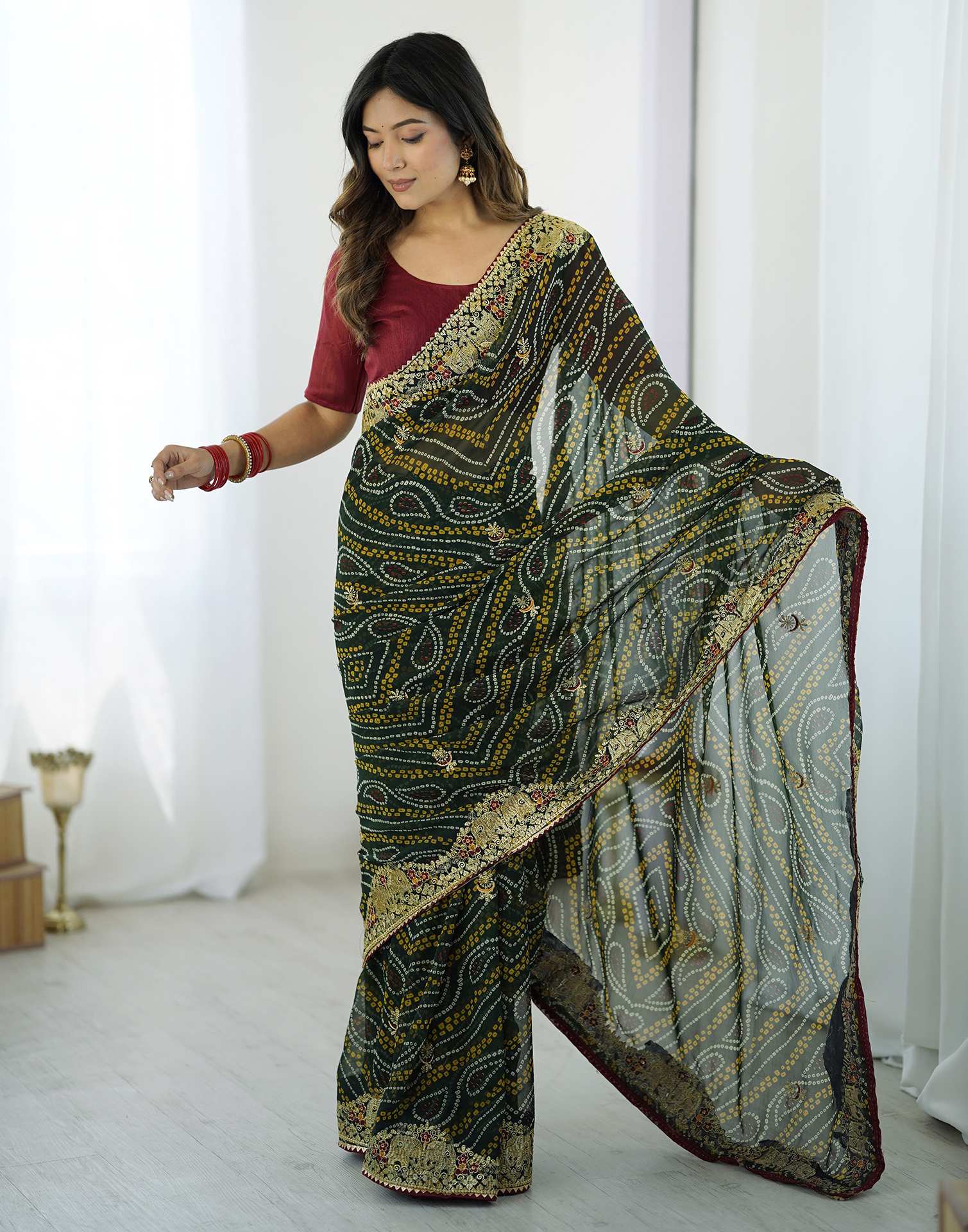 Green Georgette Lace Bandhani Saree - Image 6