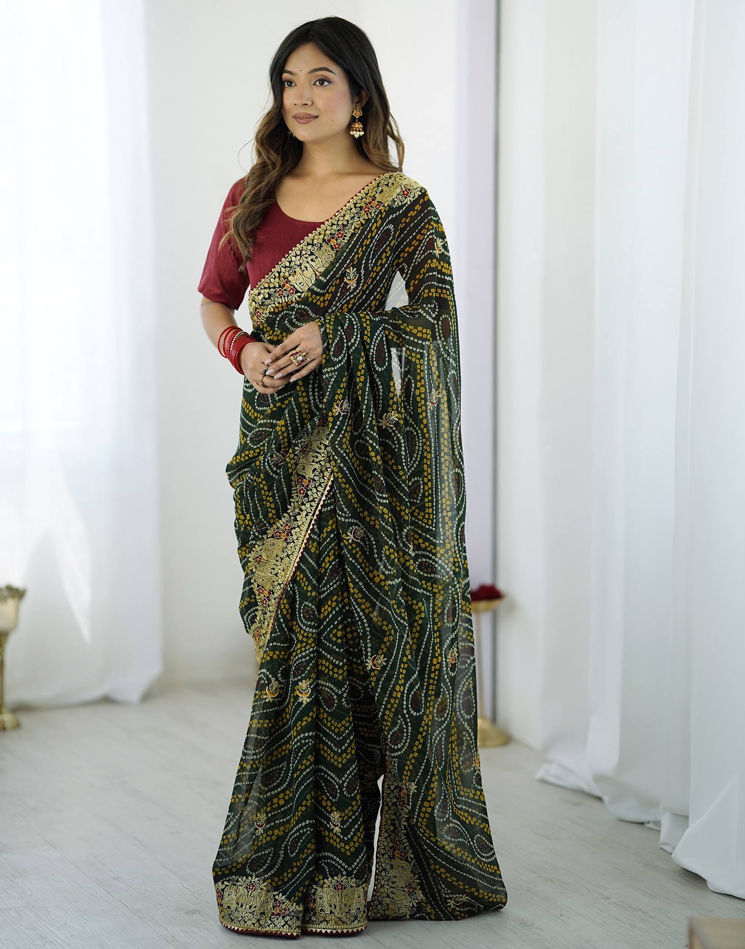 Green Georgette Lace Bandhani Saree - Image 8