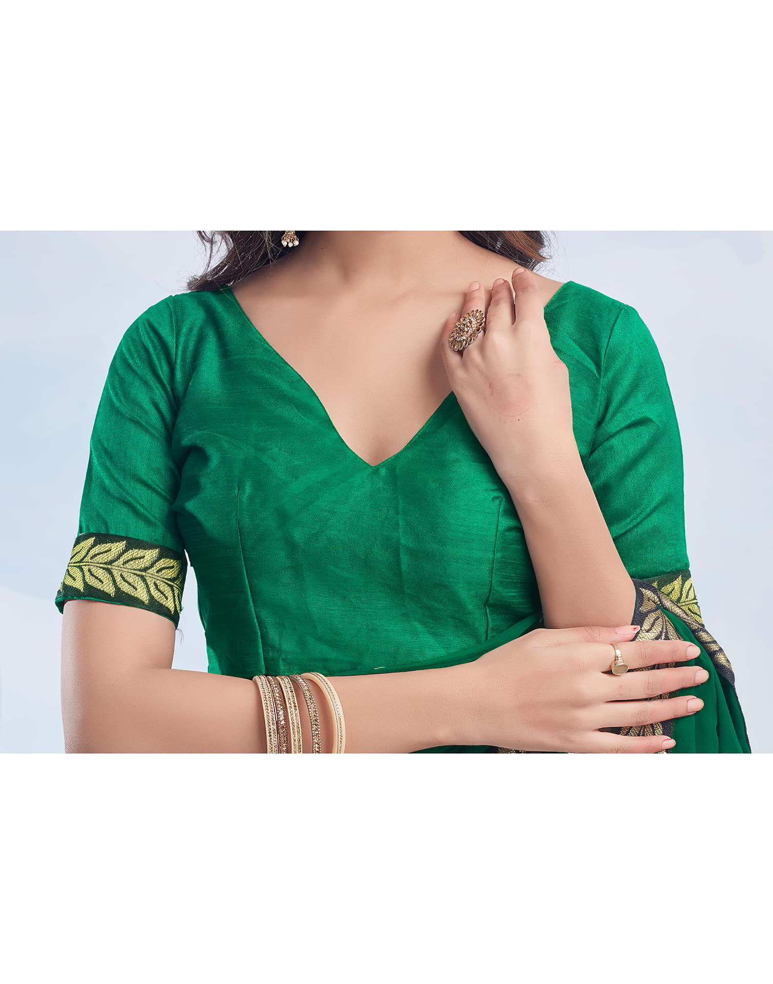 Dark Green Georgette Plain Saree - Image 8