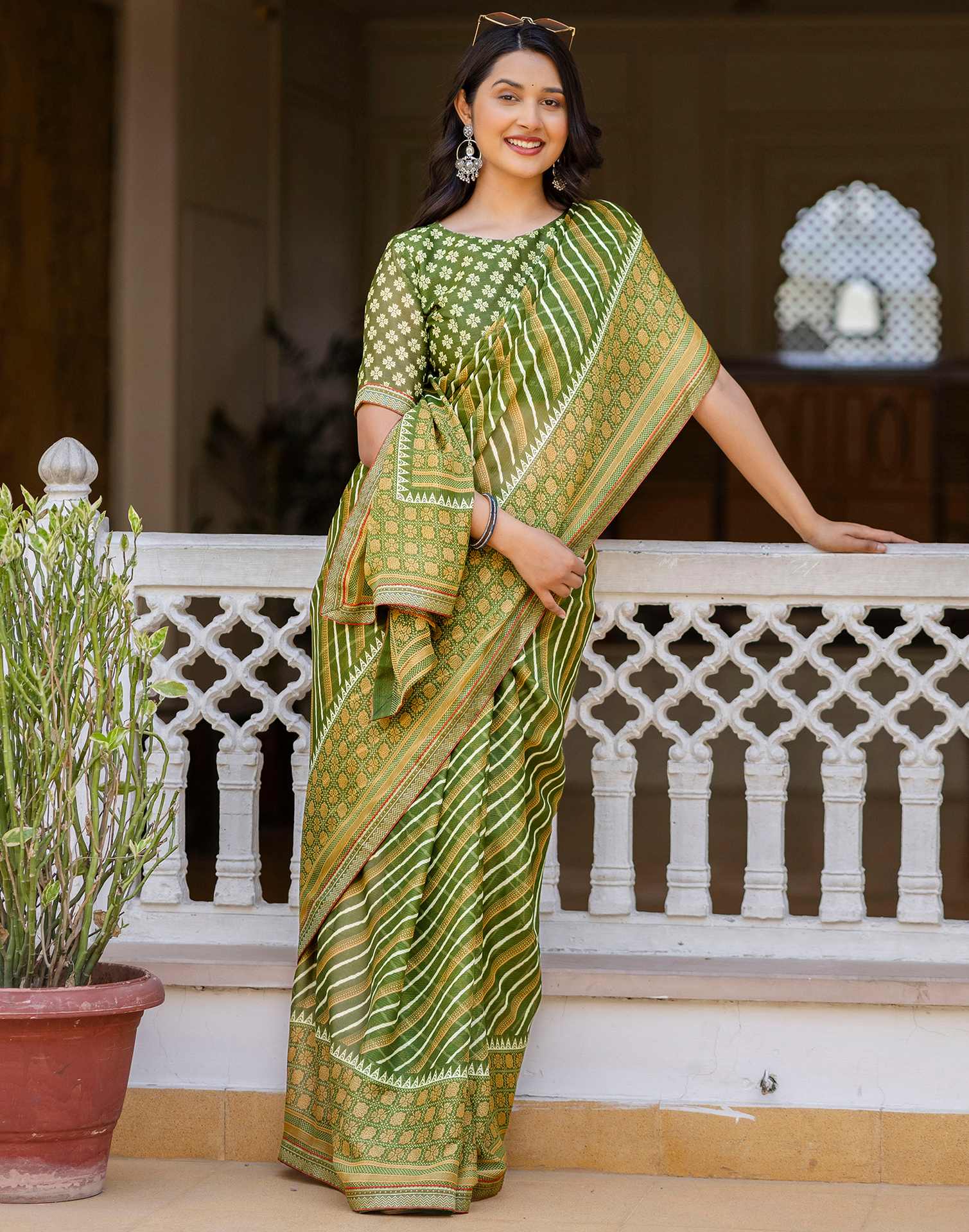 Green Georgette Printed Lace Saree - Image 8