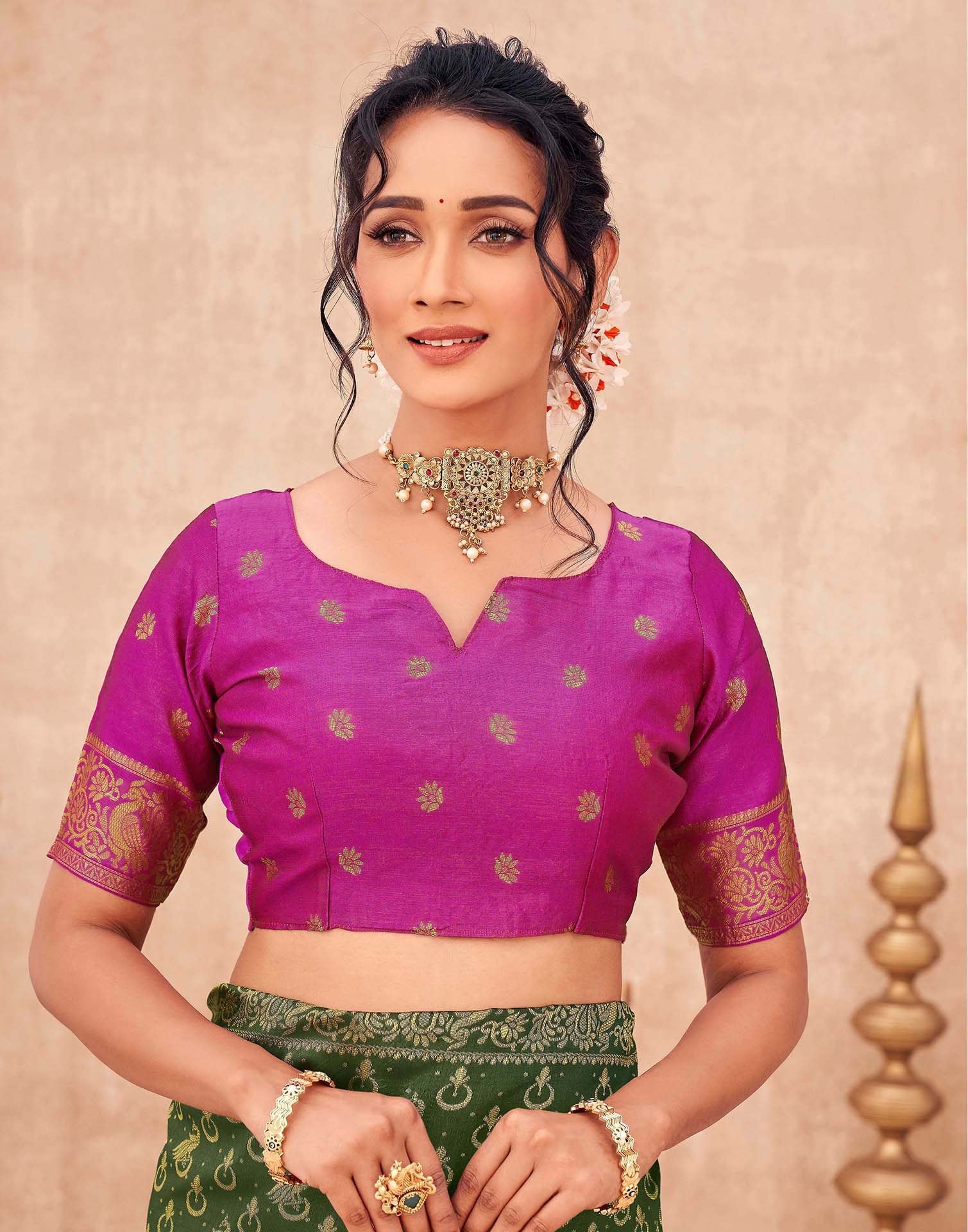 Green Shimmer Silk Woven Banarasi Saree - Image 7