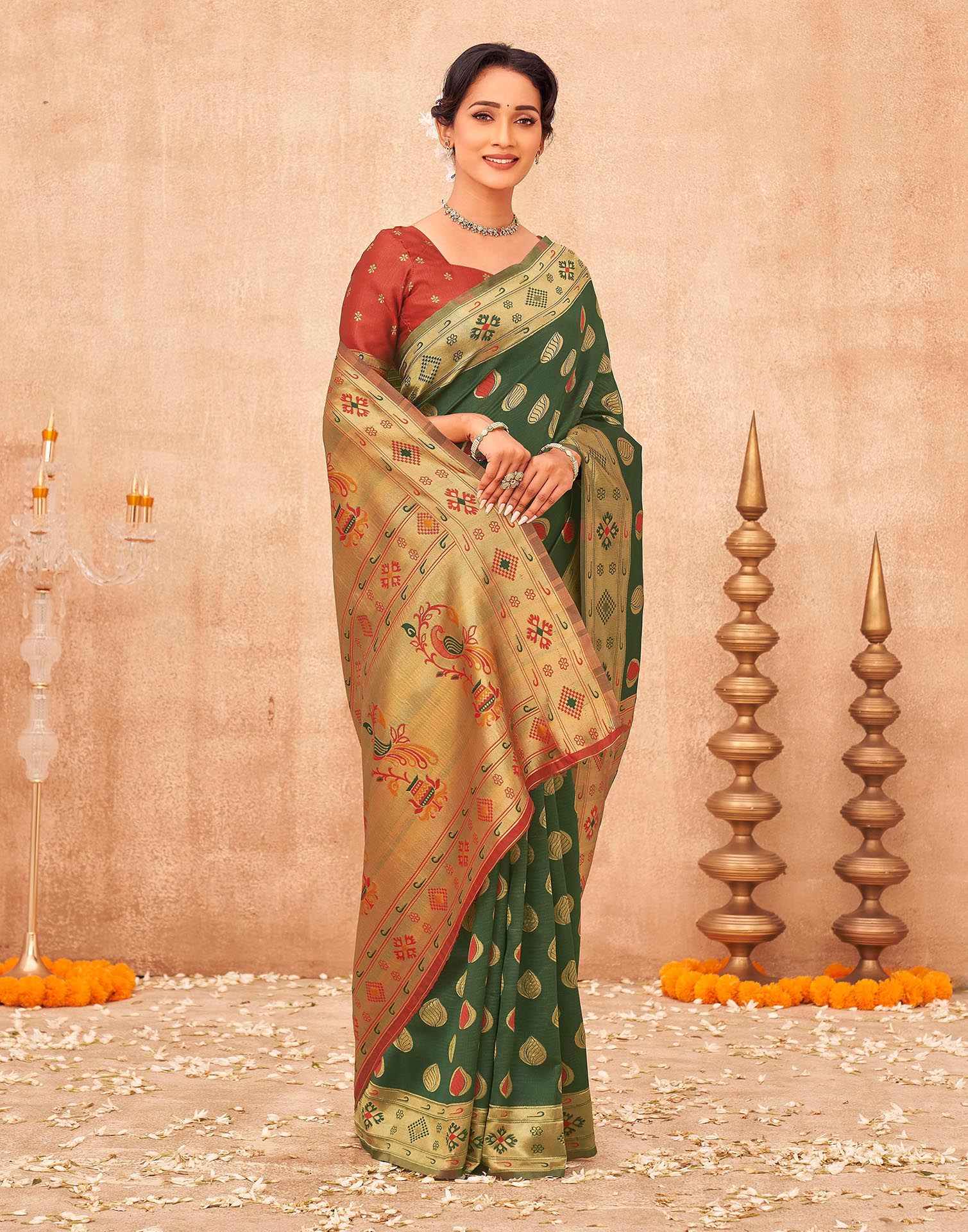 Green Shimmer Silk Woven Paithani Saree - Image 5