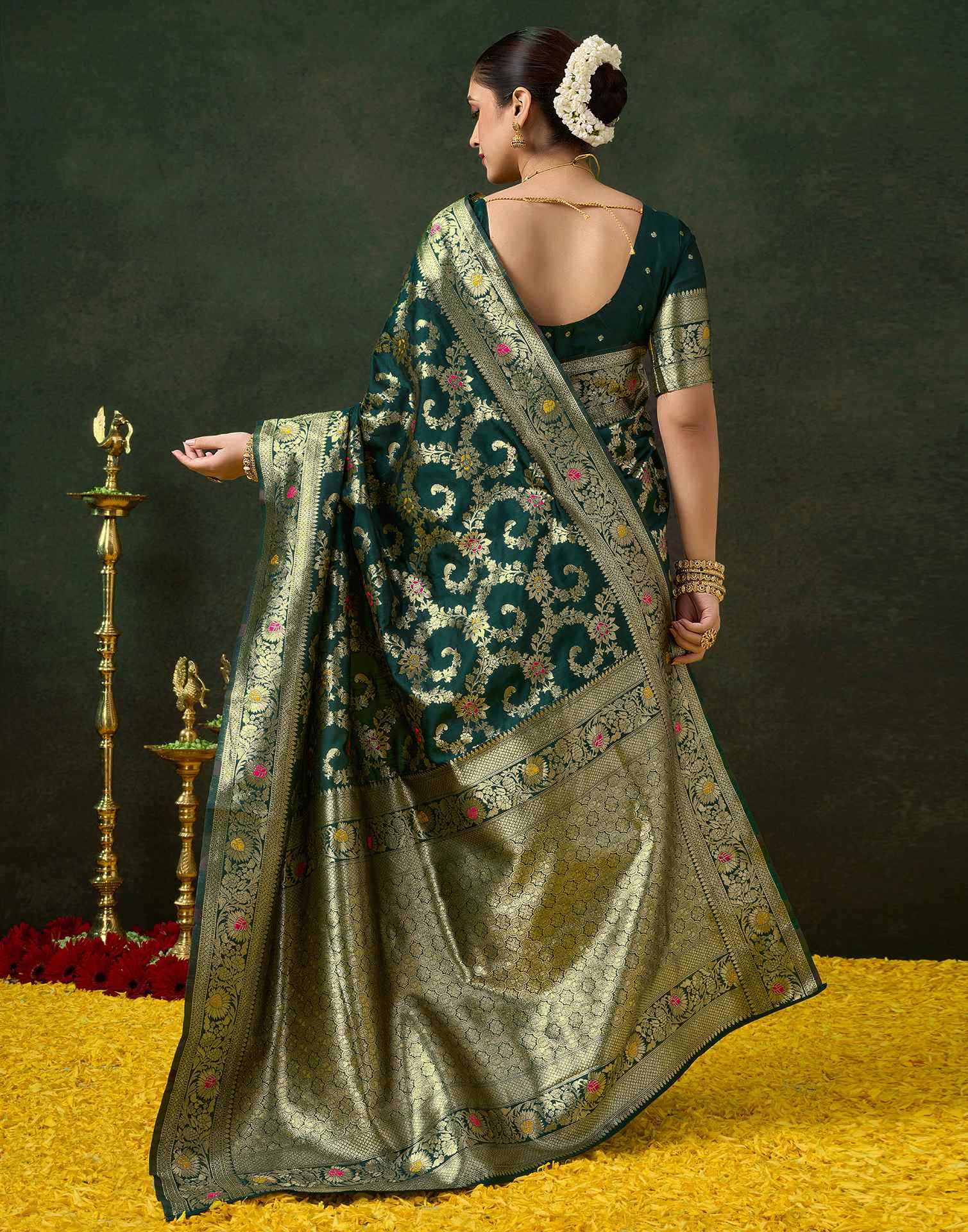 Green Silk Woven Banarasi Saree - Image 5