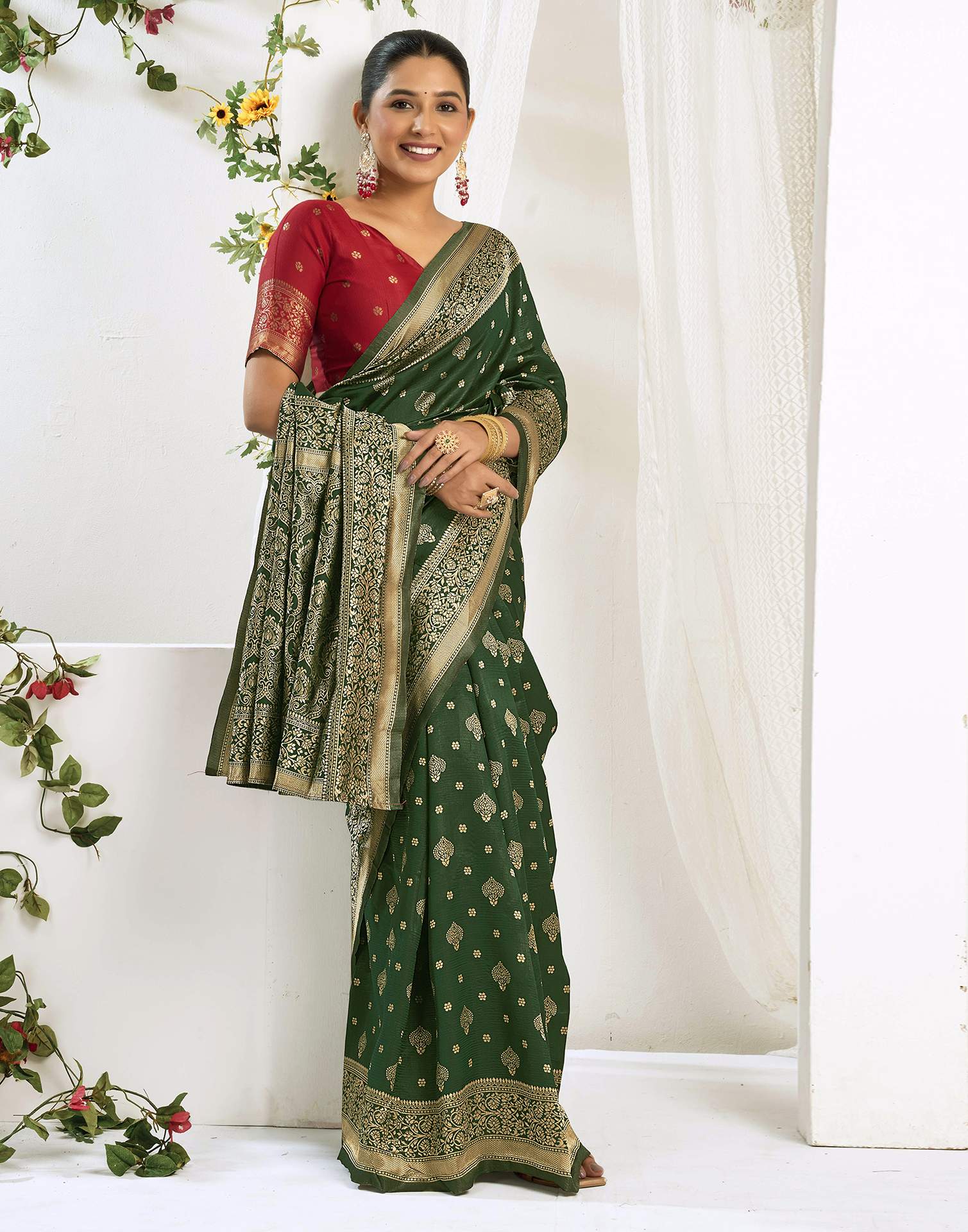 Green Silk Woven Banarasi Saree - Image 5