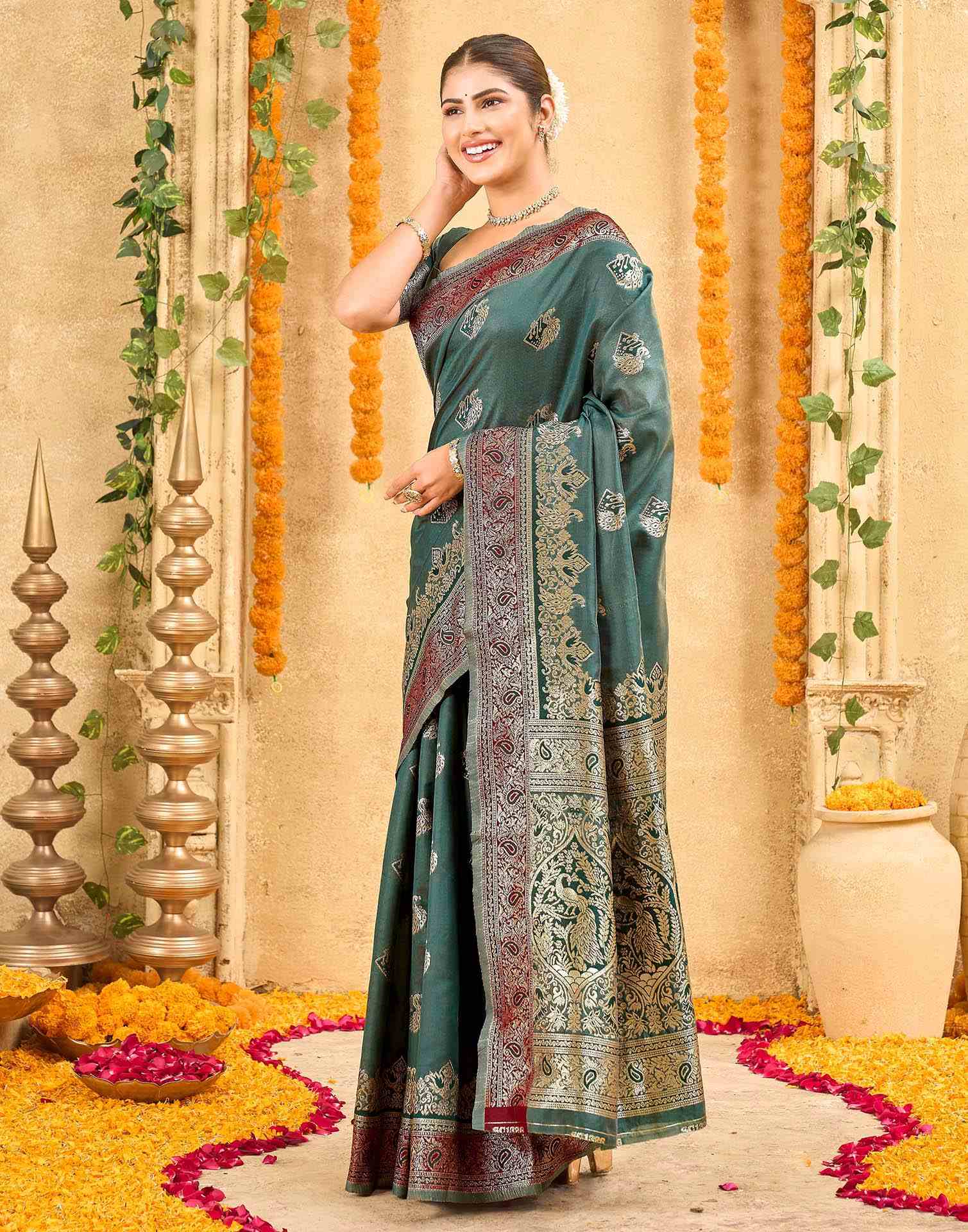 Green Silk Woven Banarasi Saree - Image 4