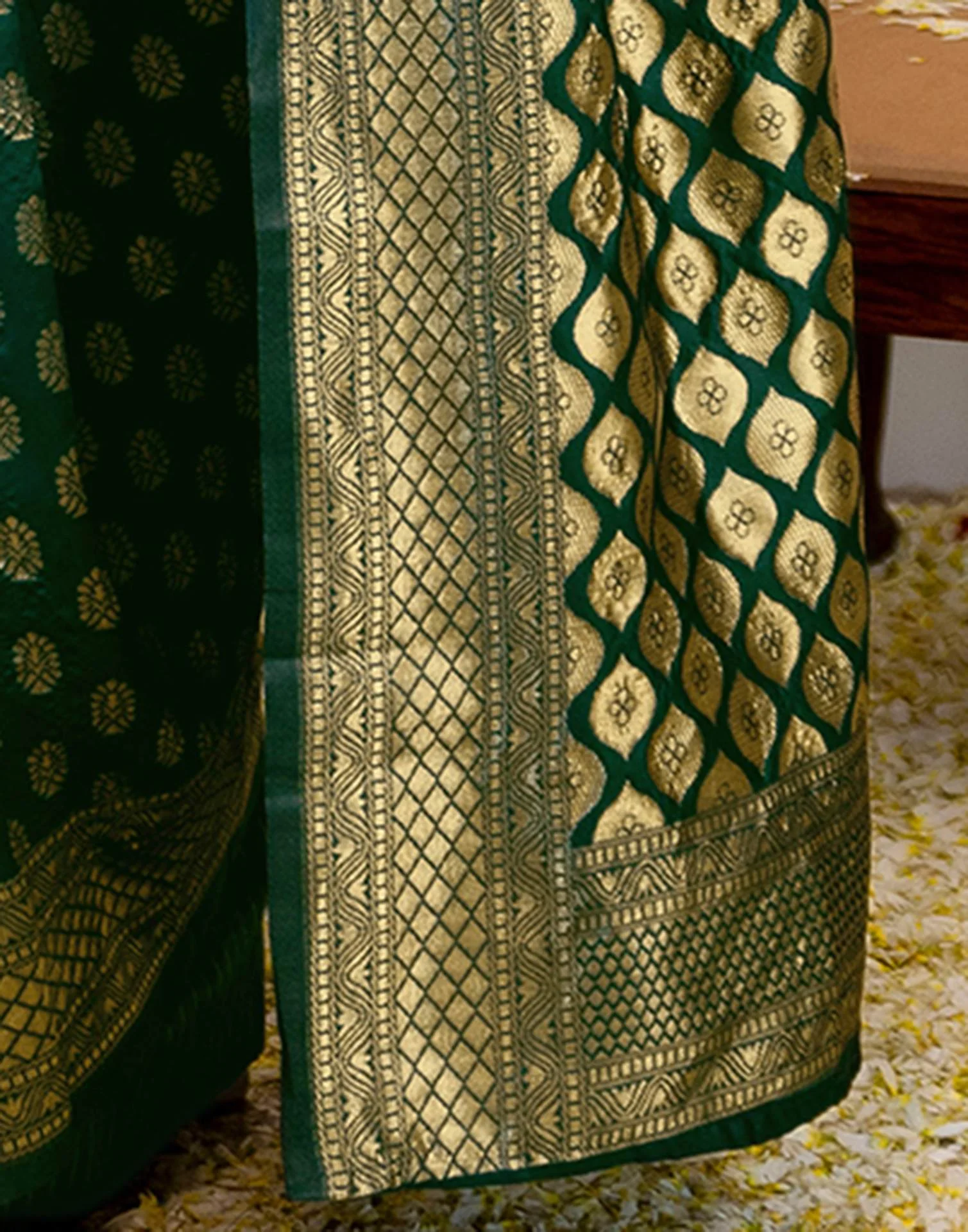 Green Silk Woven Banarasi Saree - Image 12