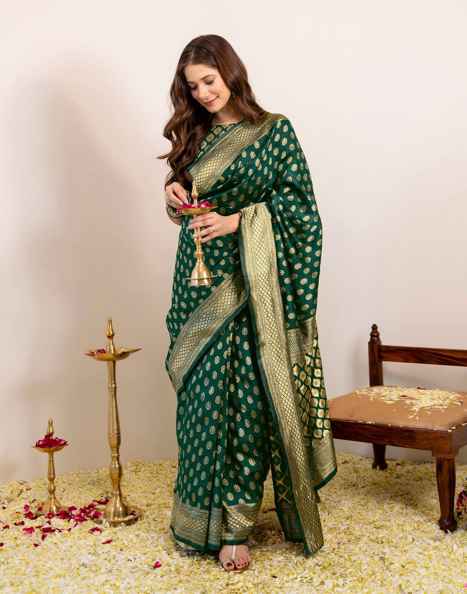 Green Silk Woven Banarasi Saree - Image 6