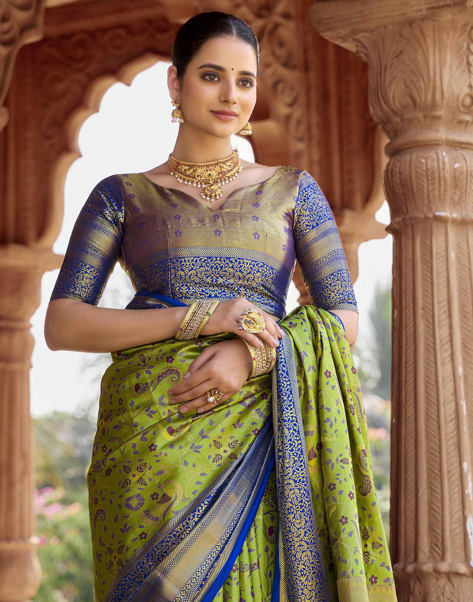 Green Silk Woven Kanjivaram Saree - Image 7