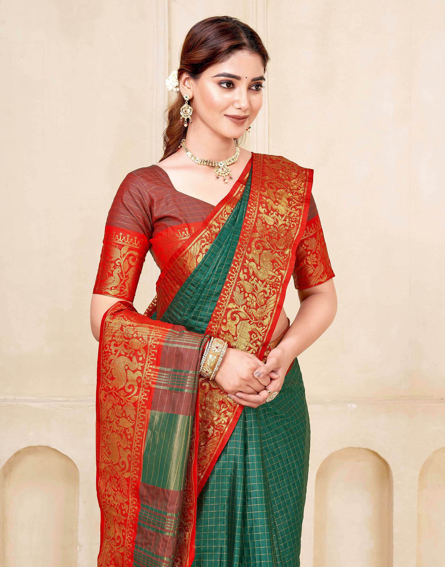 Green Silk Woven Kanjivaram Saree - Image 2