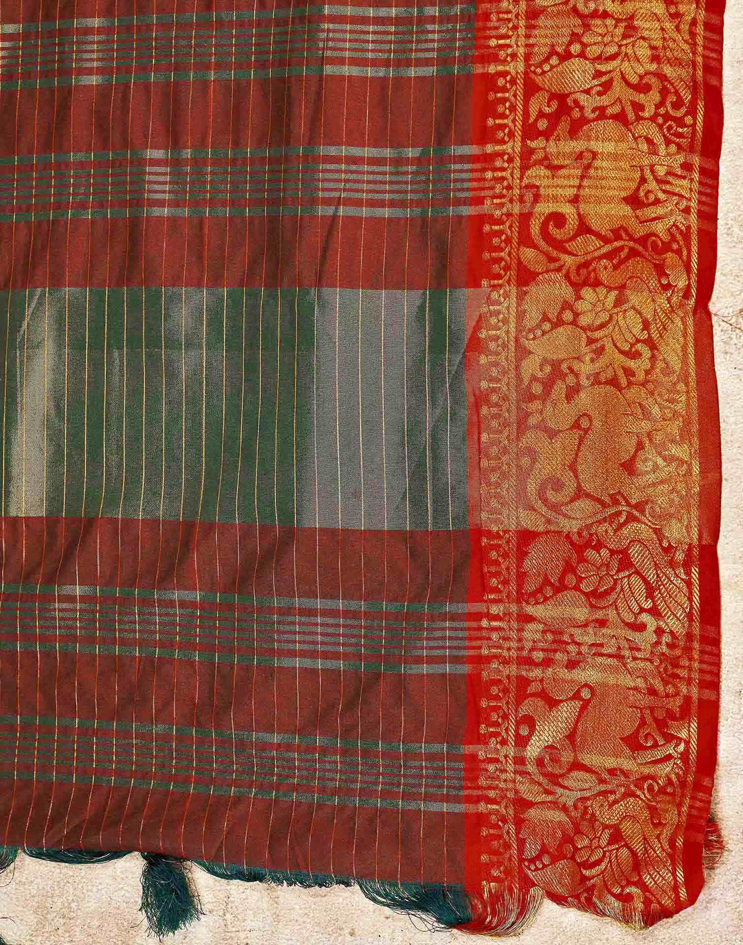 Green Silk Woven Kanjivaram Saree - Image 7