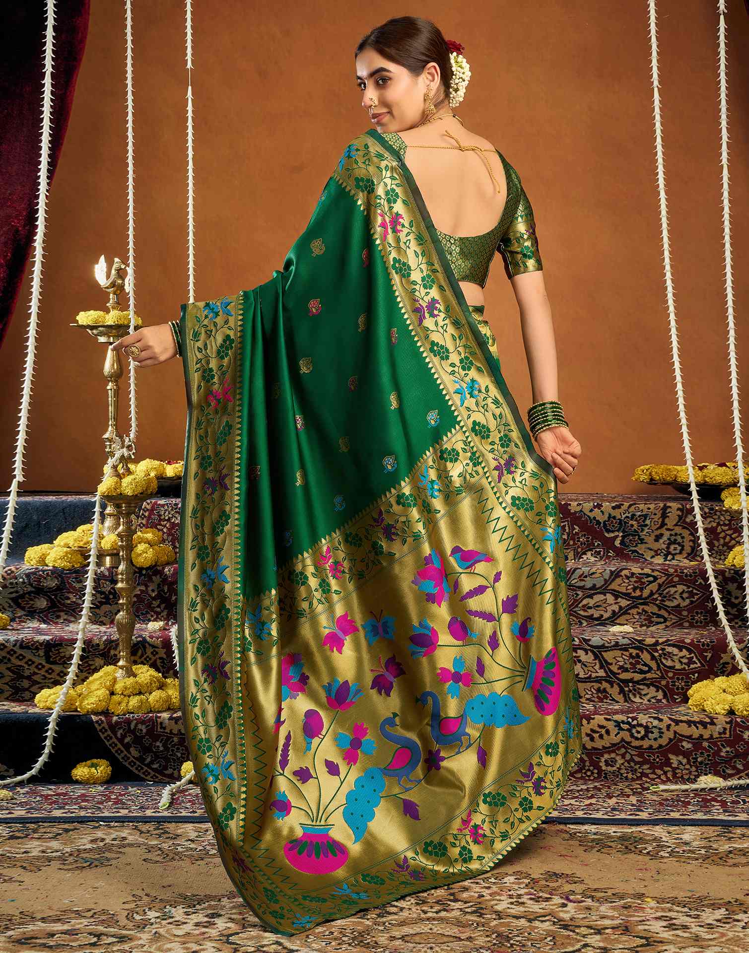 Green Silk Woven Paithani Saree - Image 4