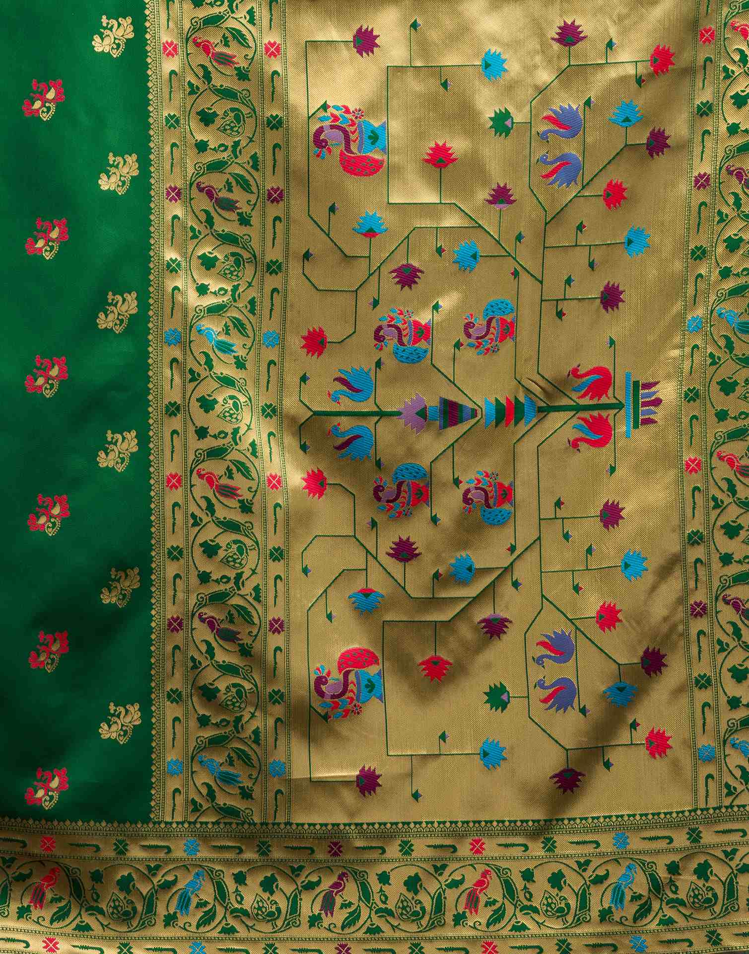 Green Silk Woven Paithani Saree - Image 8