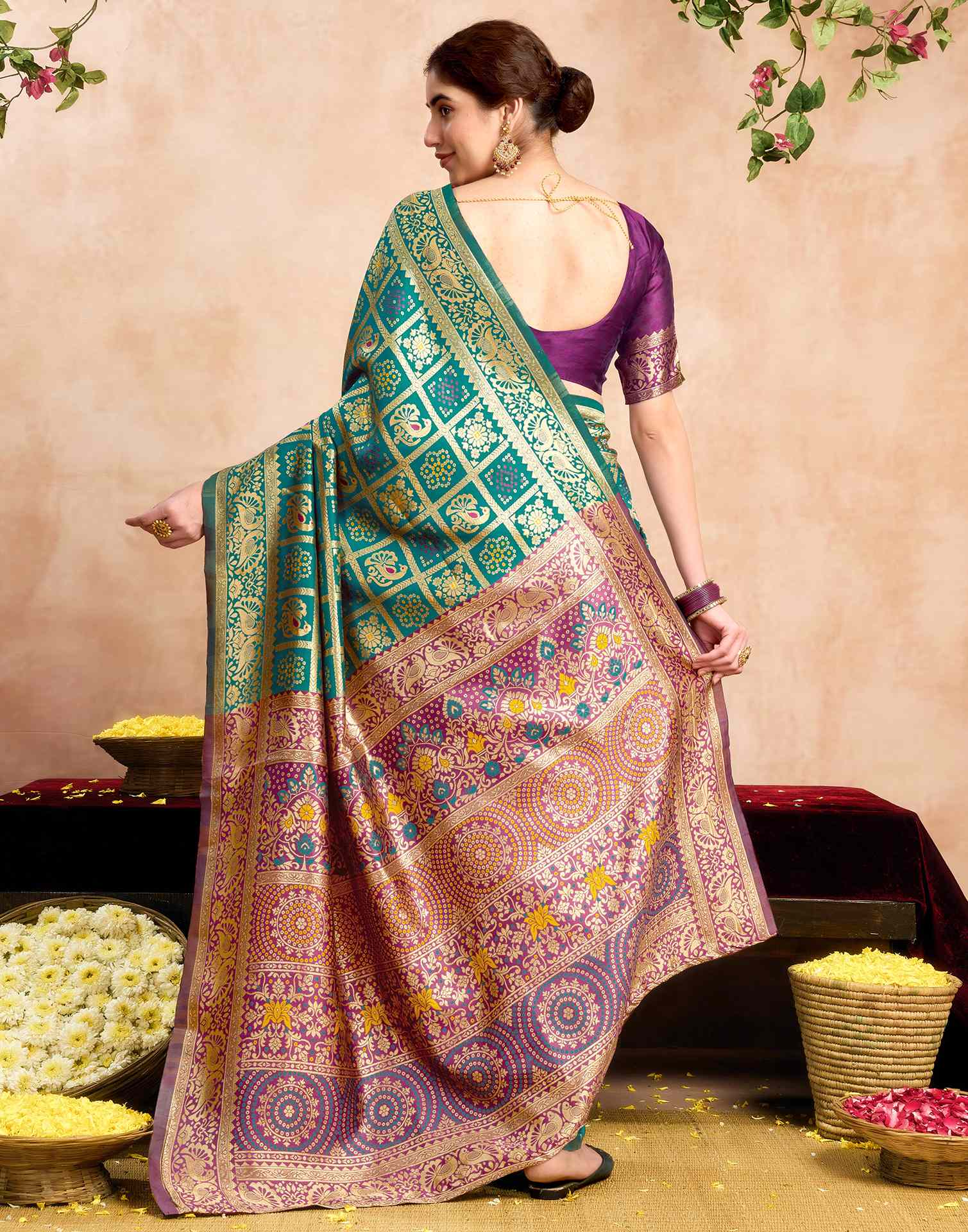 Green Silk Woven Patola Saree - Image 6