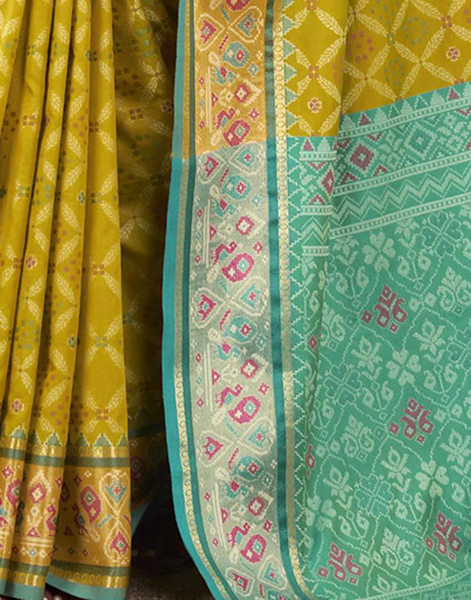 Green Silk Woven Patola Saree - Image 6
