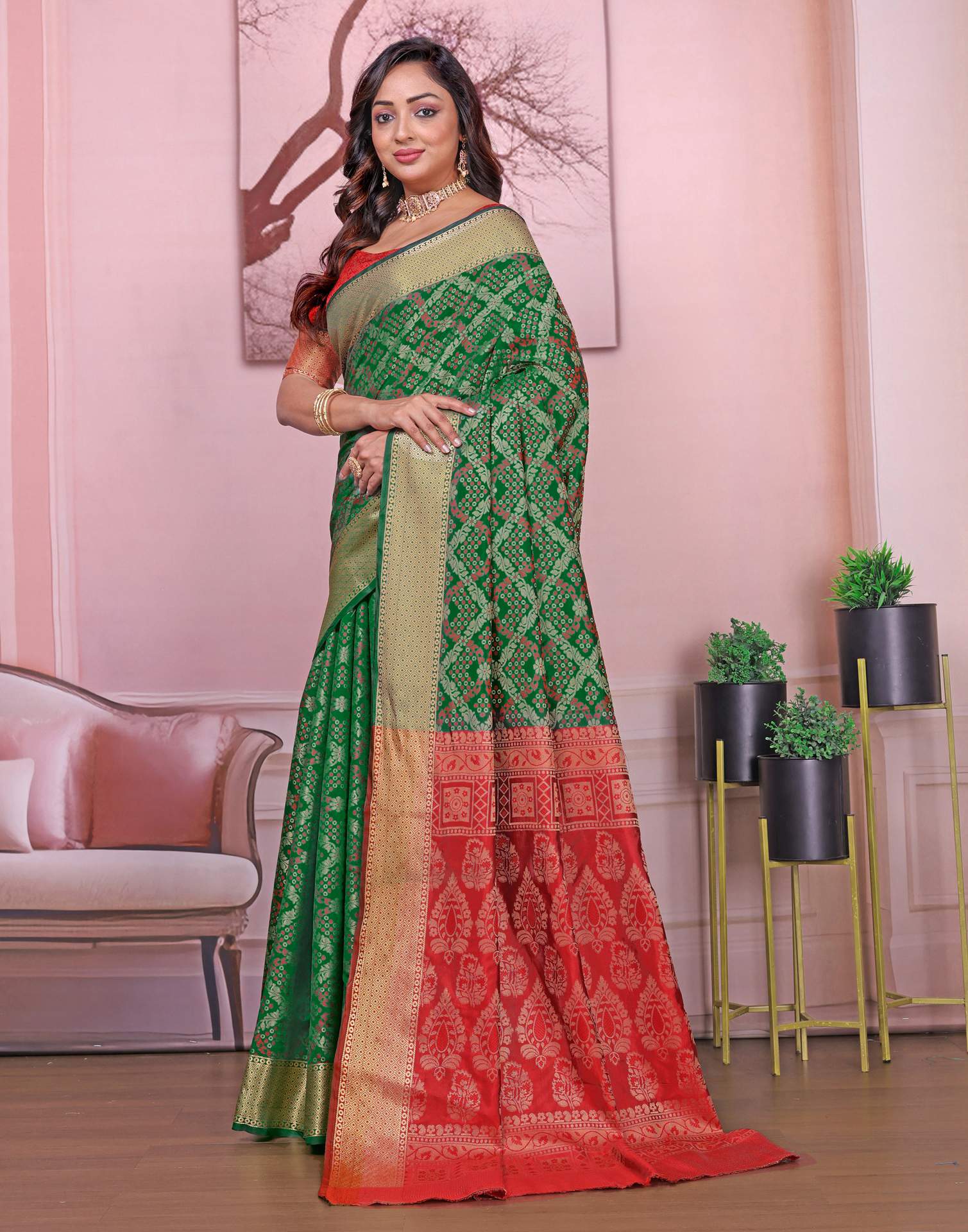 Green Silk Woven Patola Saree - Image 4