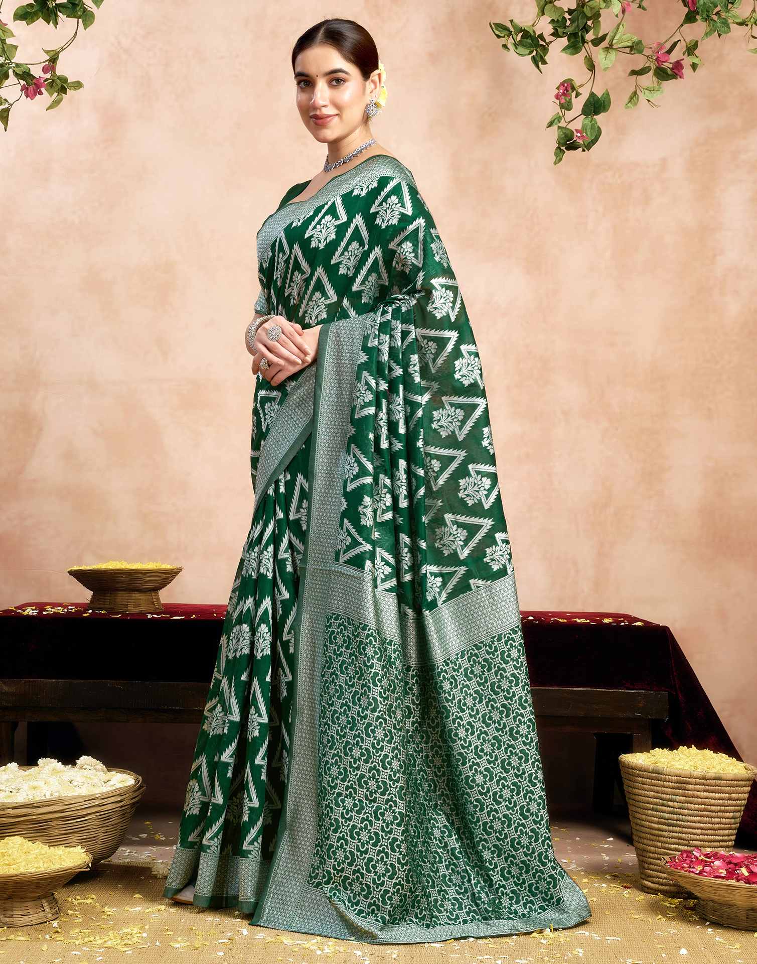 Green Silk Woven Saree - Image 4