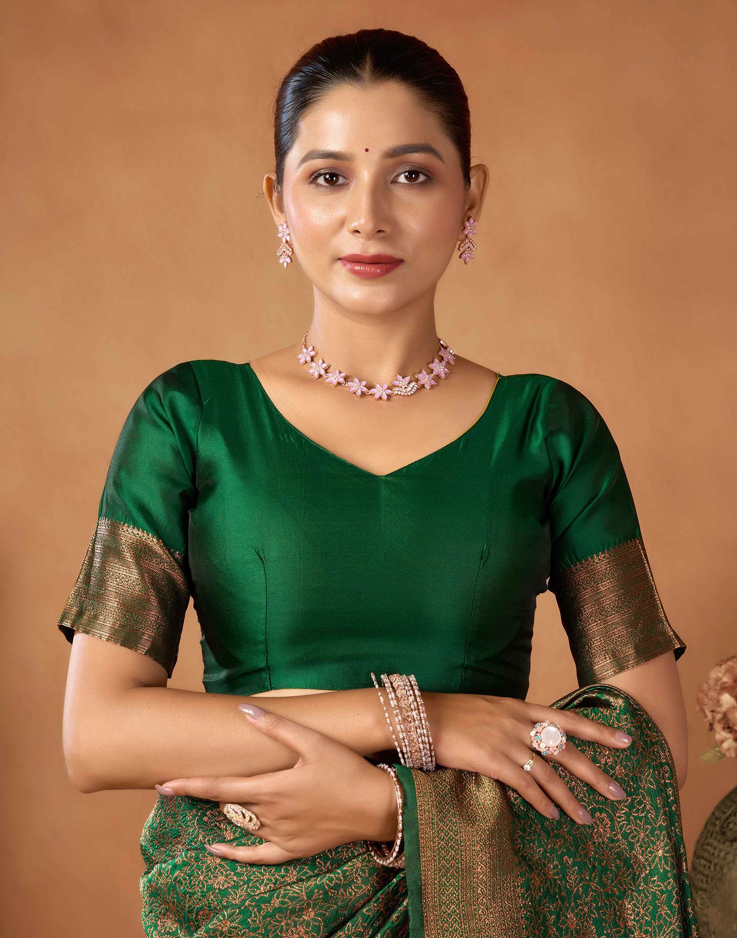 Green Silk Woven Saree - Image 8