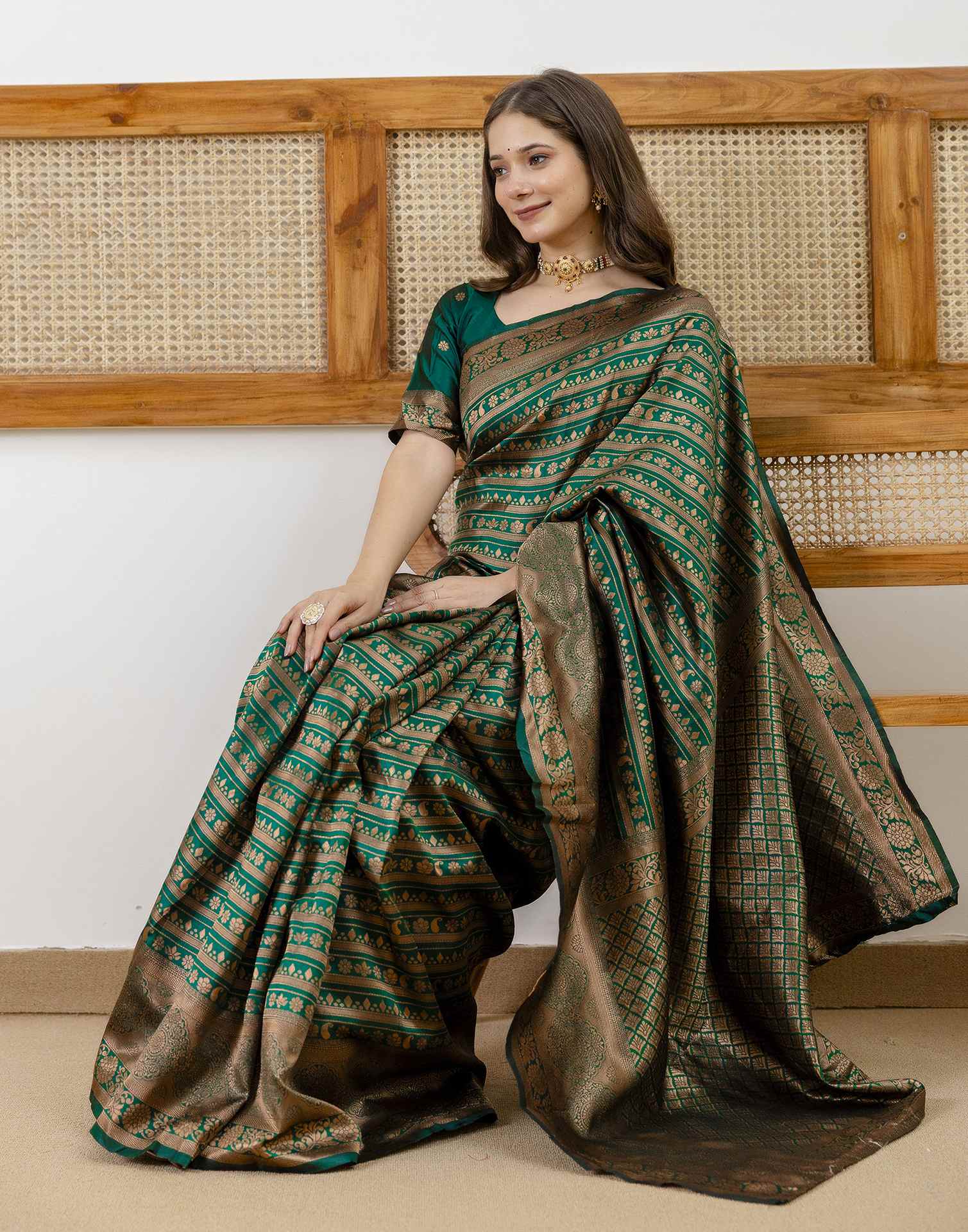 Green Silk Woven Banarasi Saree - Image 8