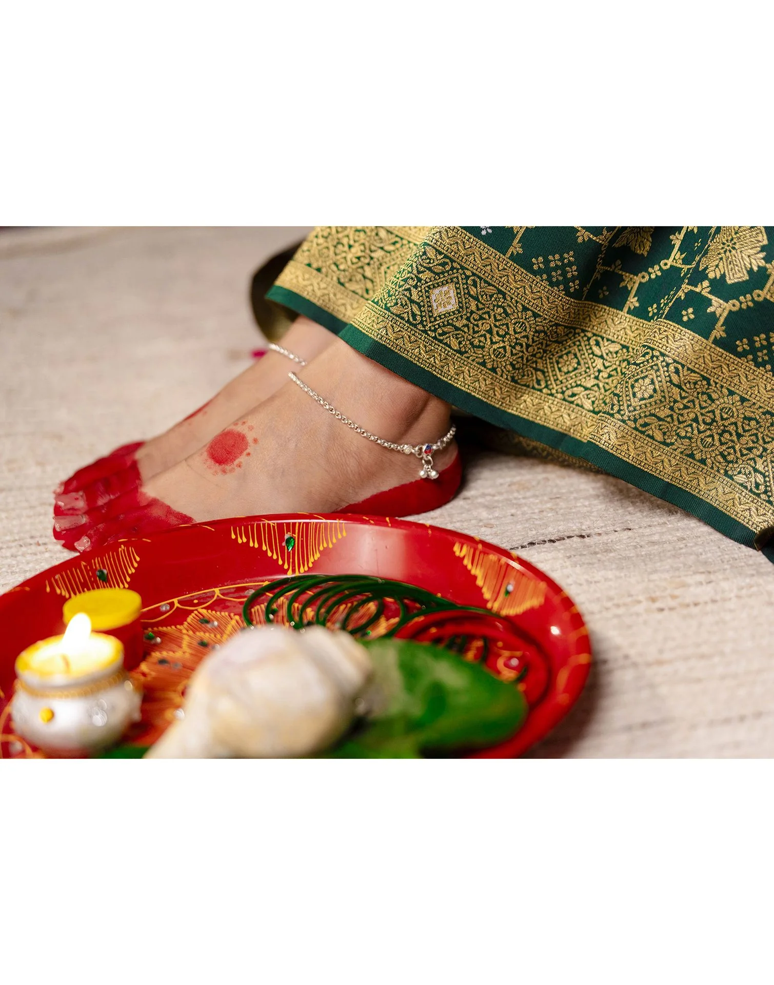 Green Silk Woven Saree - Image 14
